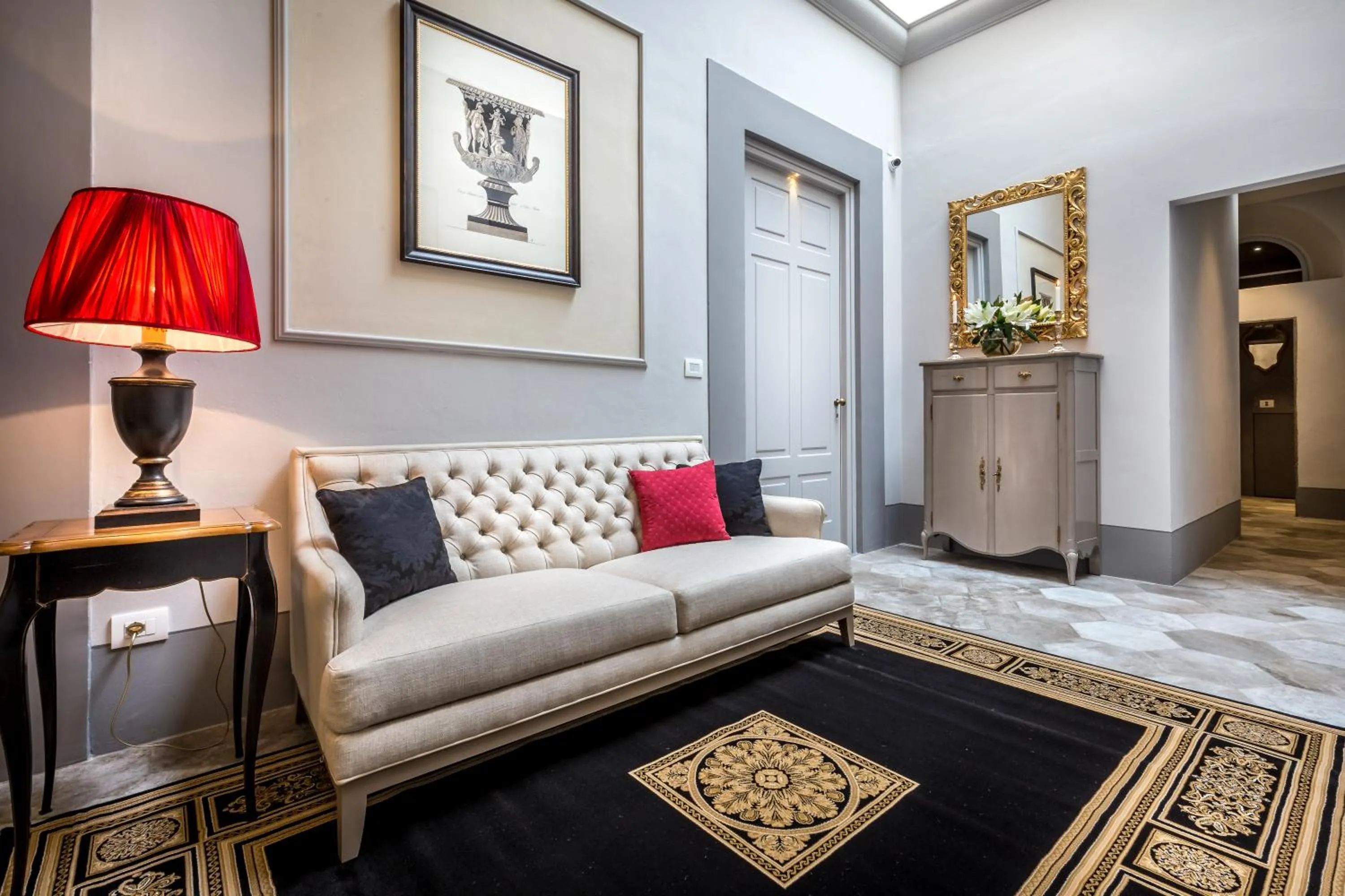 Lobby or reception in Palazzo Ridolfi - Residenza d'Epoca