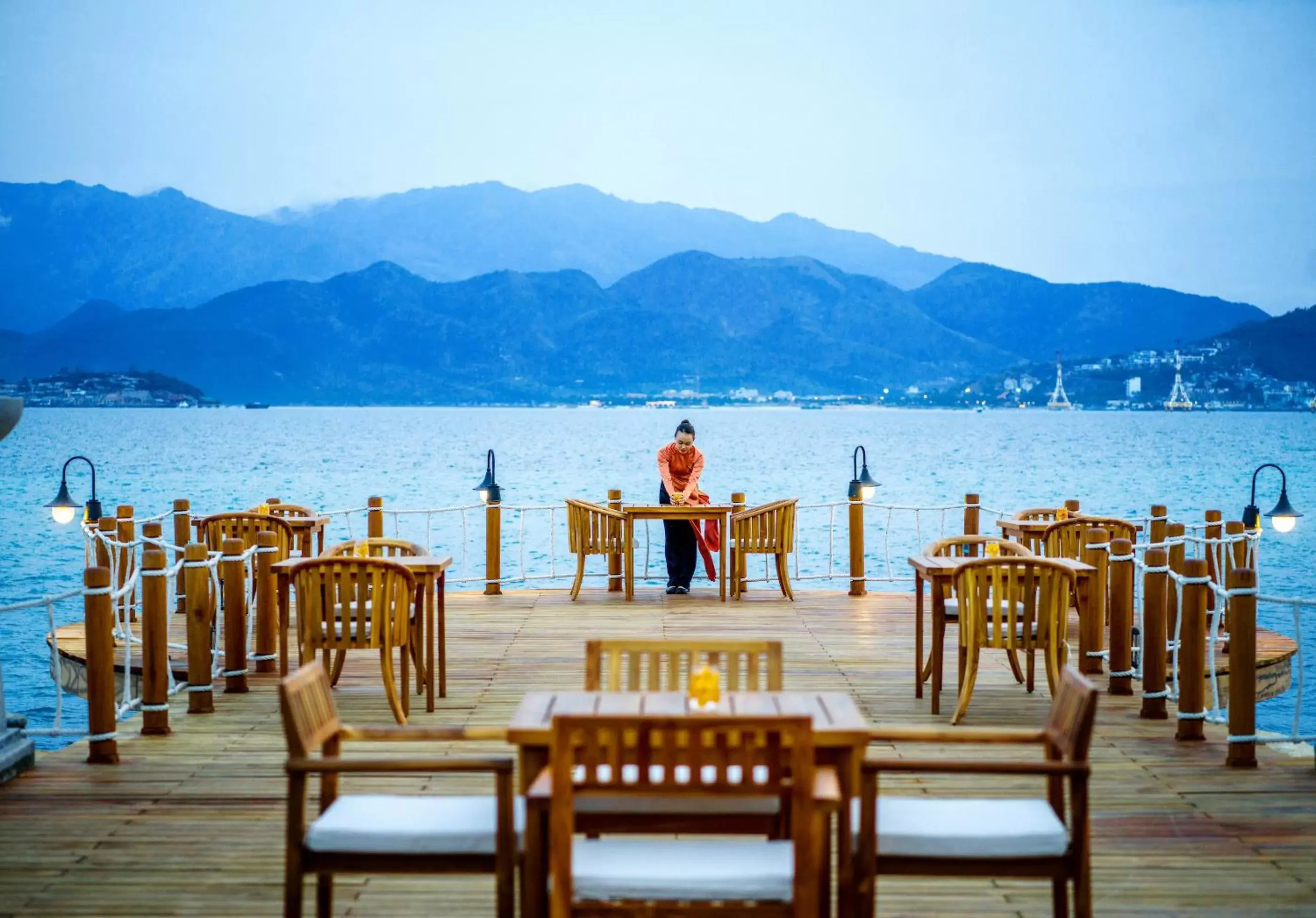 Lounge or bar, Restaurant/Places to Eat in Vinpearl Luxury Nha Trang