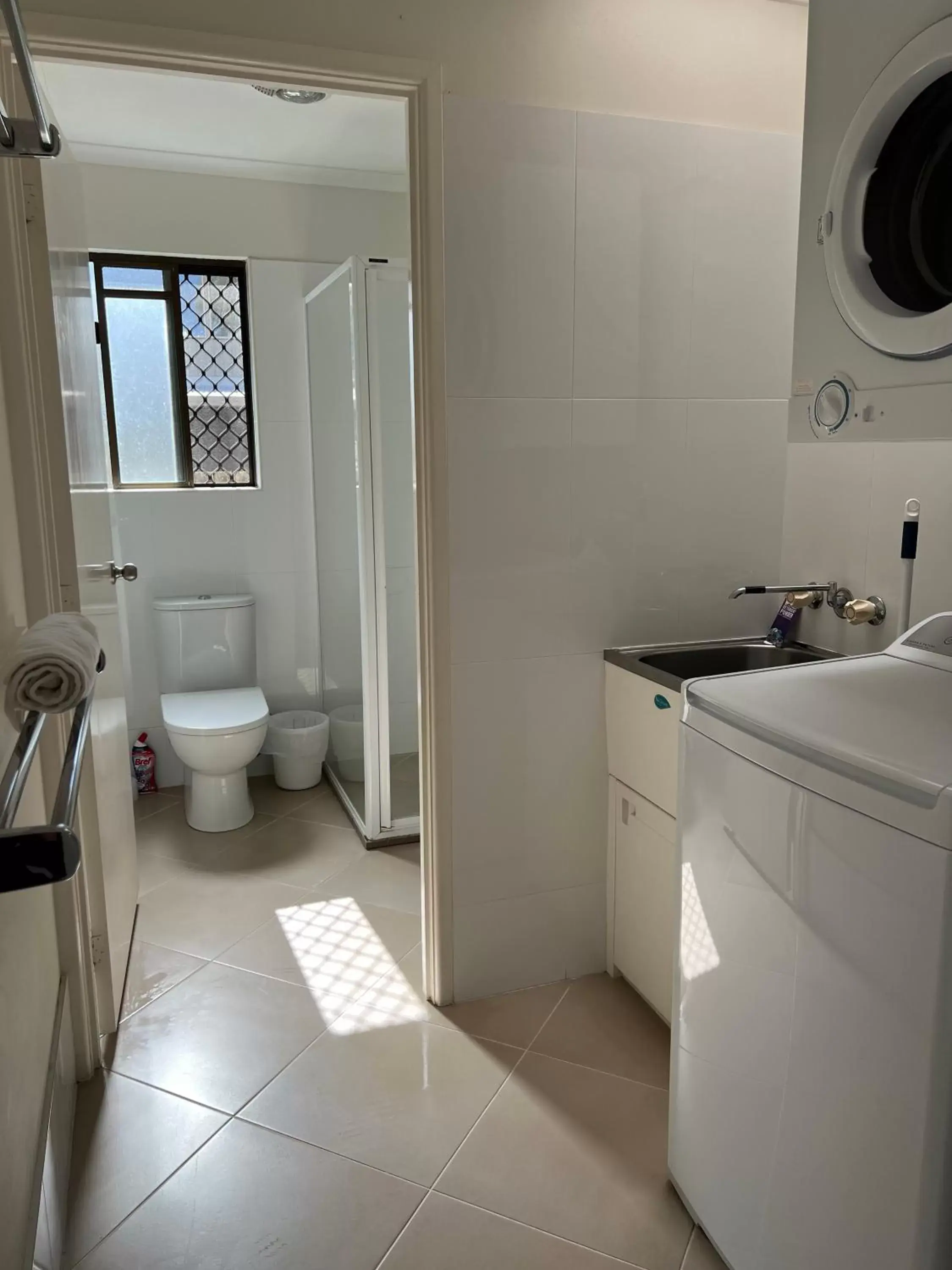 Bathroom in Nautilus Noosa Holiday Resort