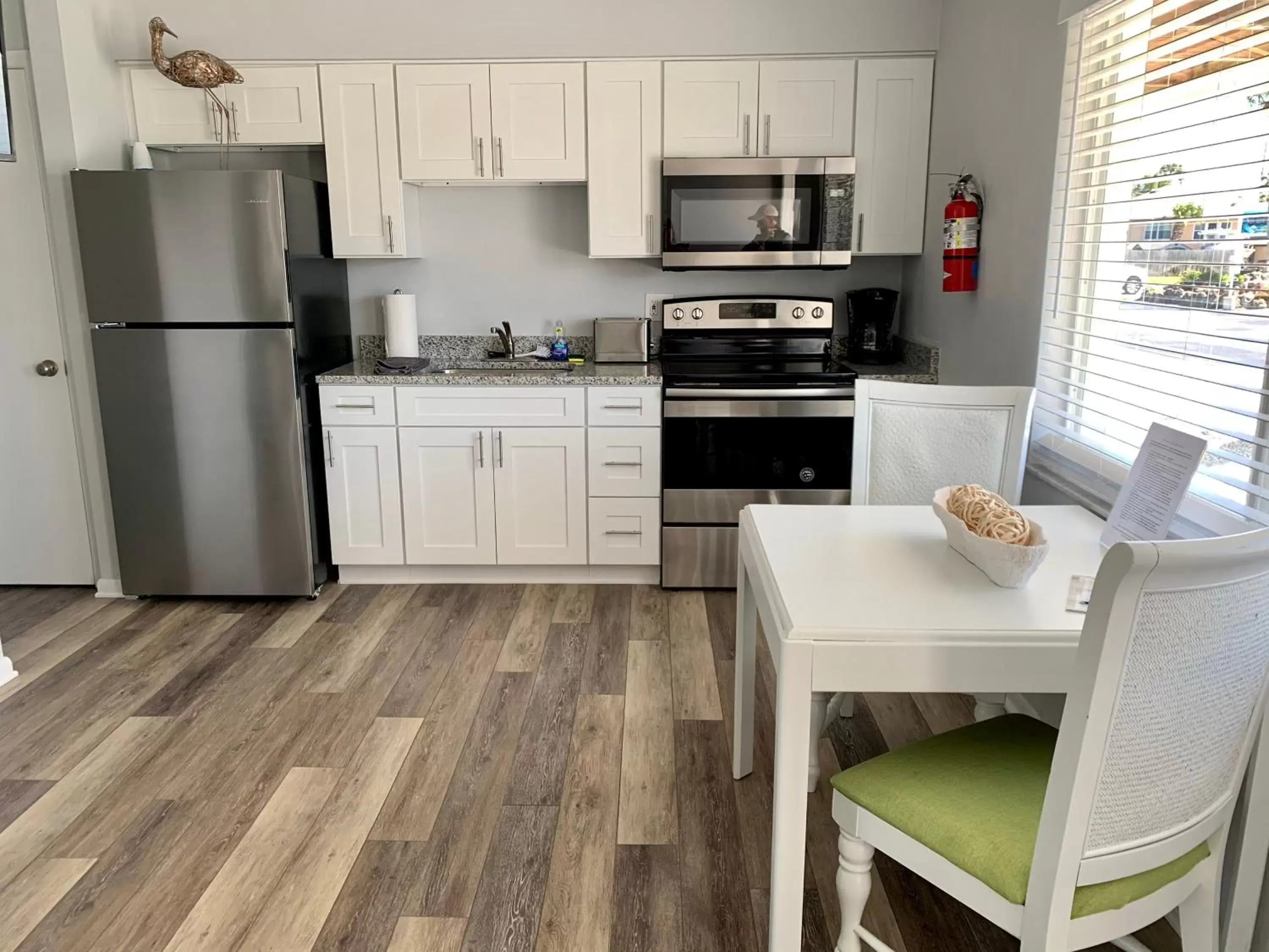 Kitchen or kitchenette, Kitchen/Kitchenette in Ocean Eleven Suites