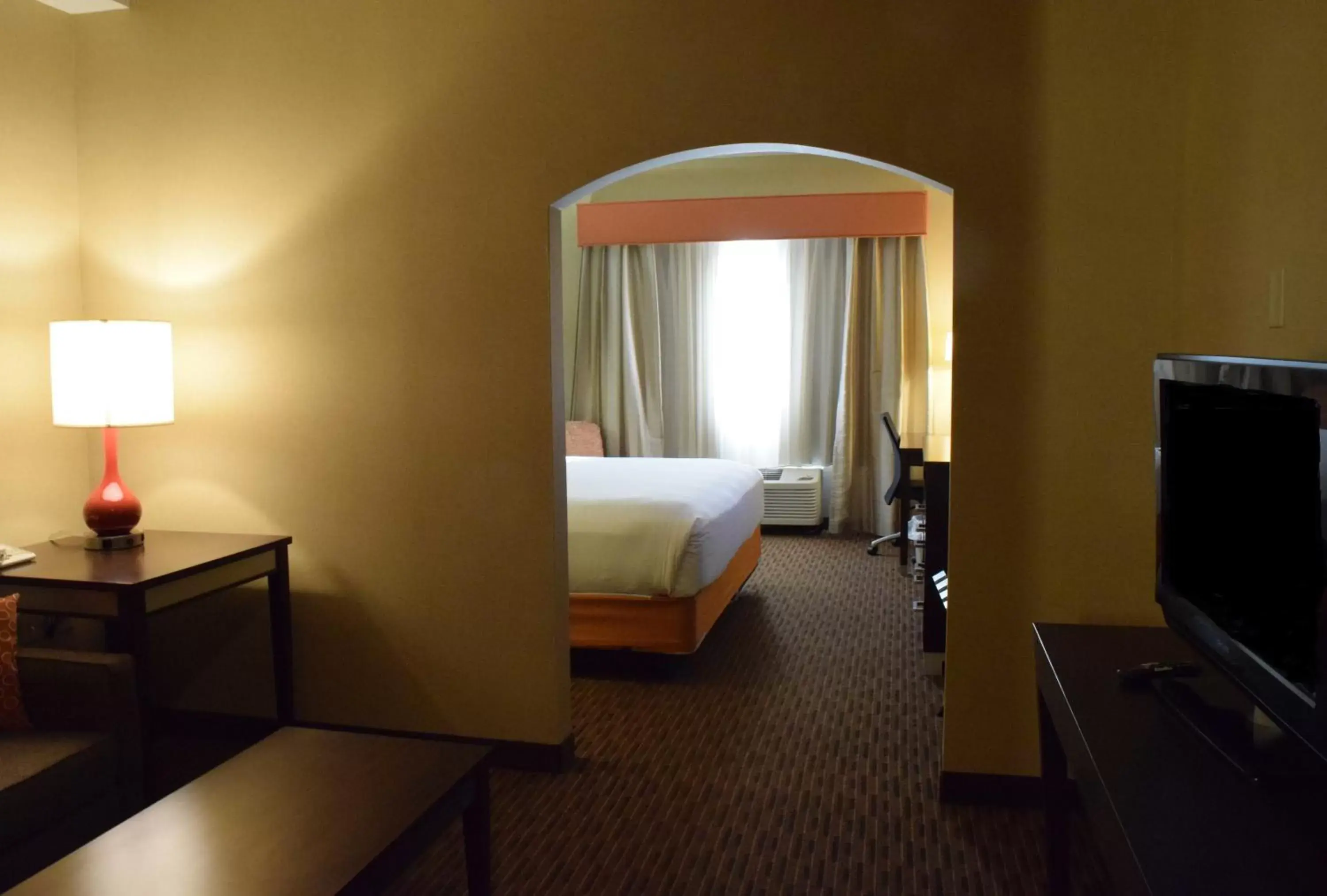 Photo of the whole room, Bed in Holiday Inn Express Hotel & Suites Watertown - Thousand Islands, an IHG Hotel