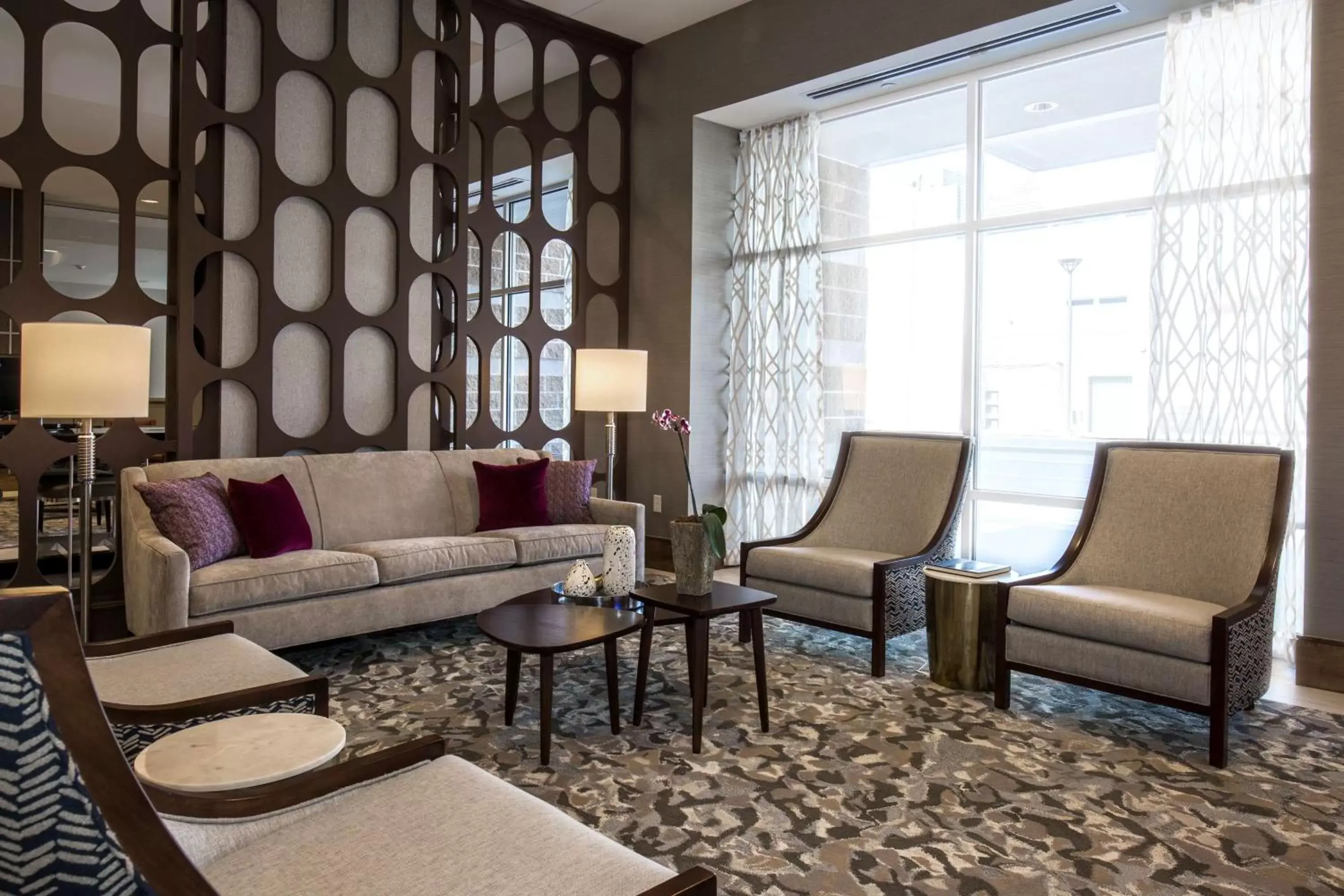 Lobby or reception, Seating Area in DoubleTree by Hilton Evansville