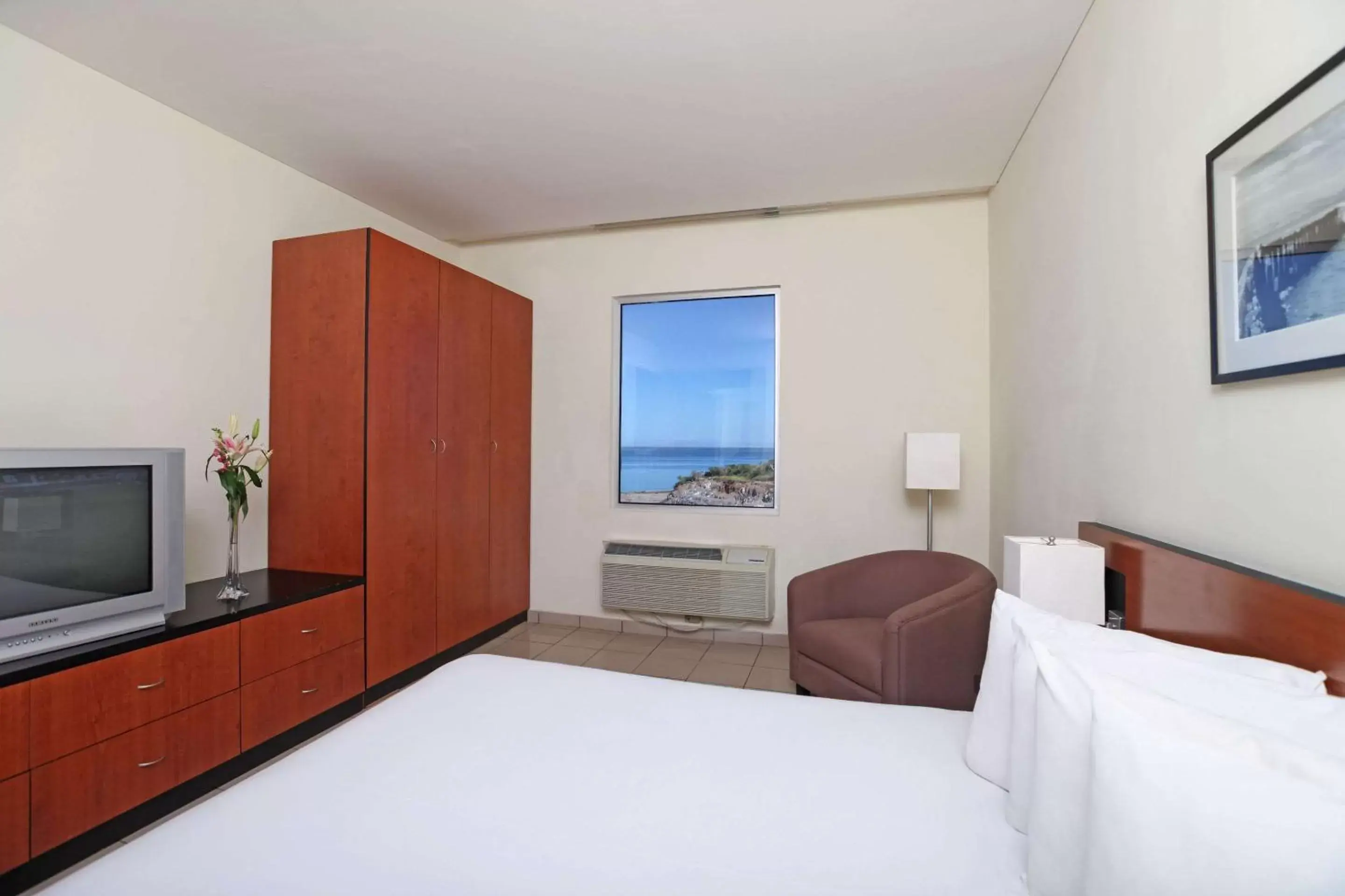 Photo of the whole room, Bed in Comfort Inn Real La Union Photo of the whole room, Bed in Comfort Inn Real La Union