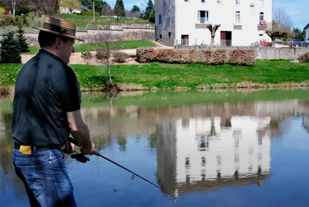 Fishing in Hôtel l'Annexe