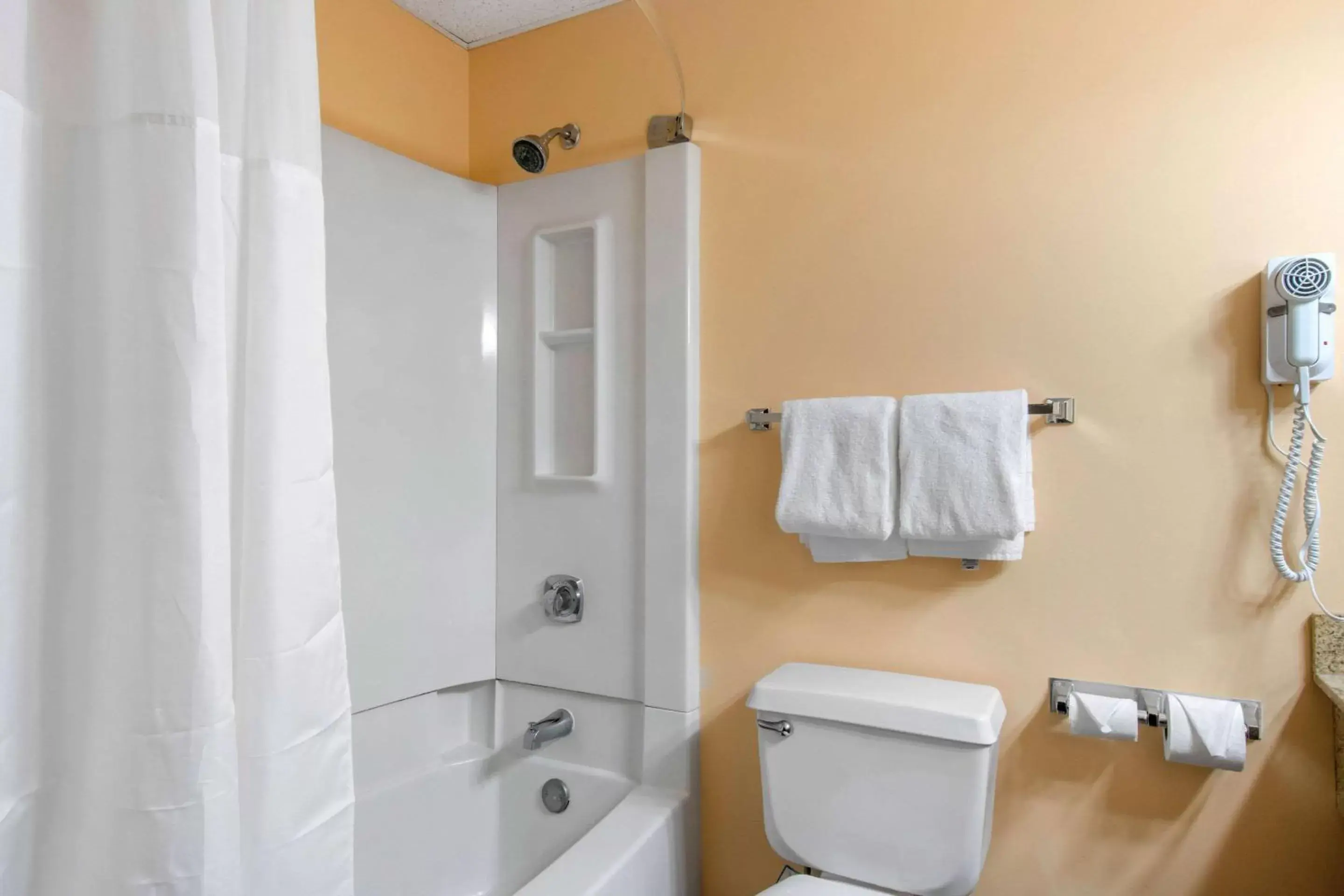 Photo of the whole room, Bathroom in Quality Inn Carlisle PA
