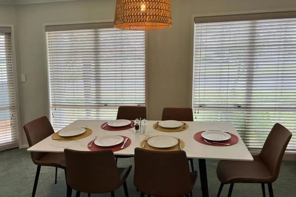 Dining Area in Silver Fern Rotorua Suites & Spa