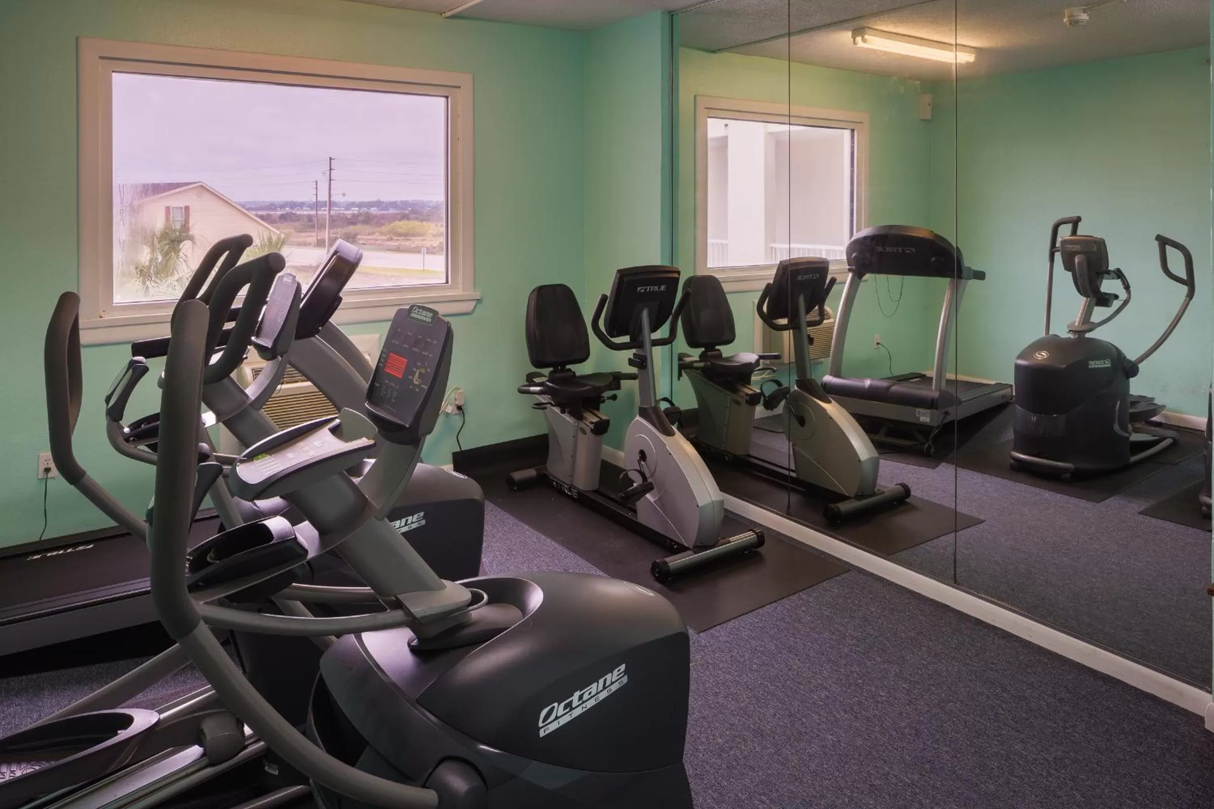 Fitness centre/facilities in Palm Beach Resort Orange Beach a Ramada by Wyndham