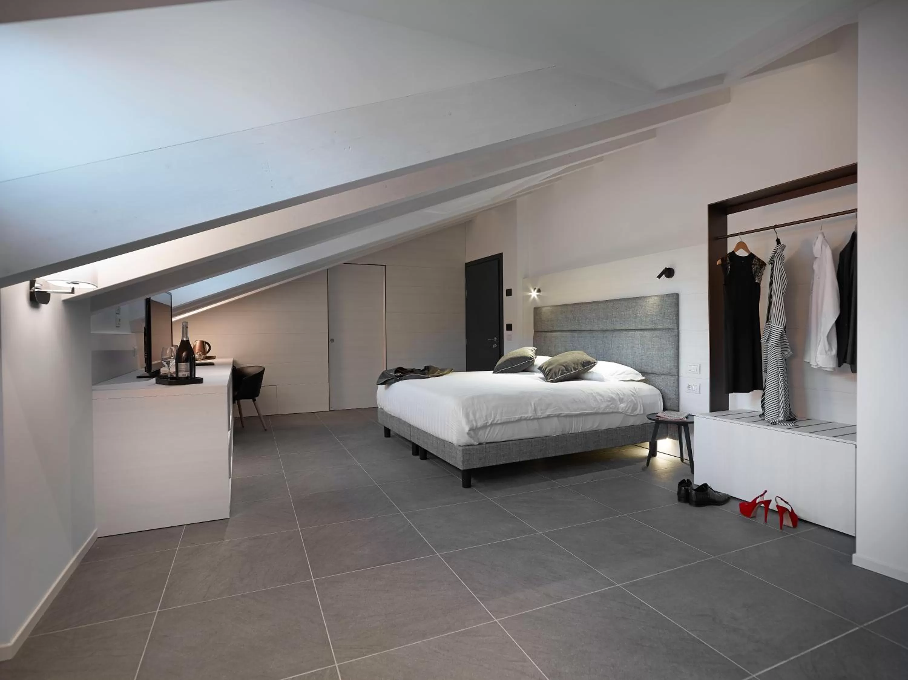 Bed in Boutique Hotel Touring