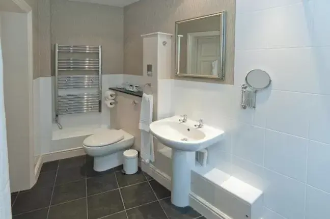 Bathroom in Flitwick Manor Hotel, BW Premier Collection