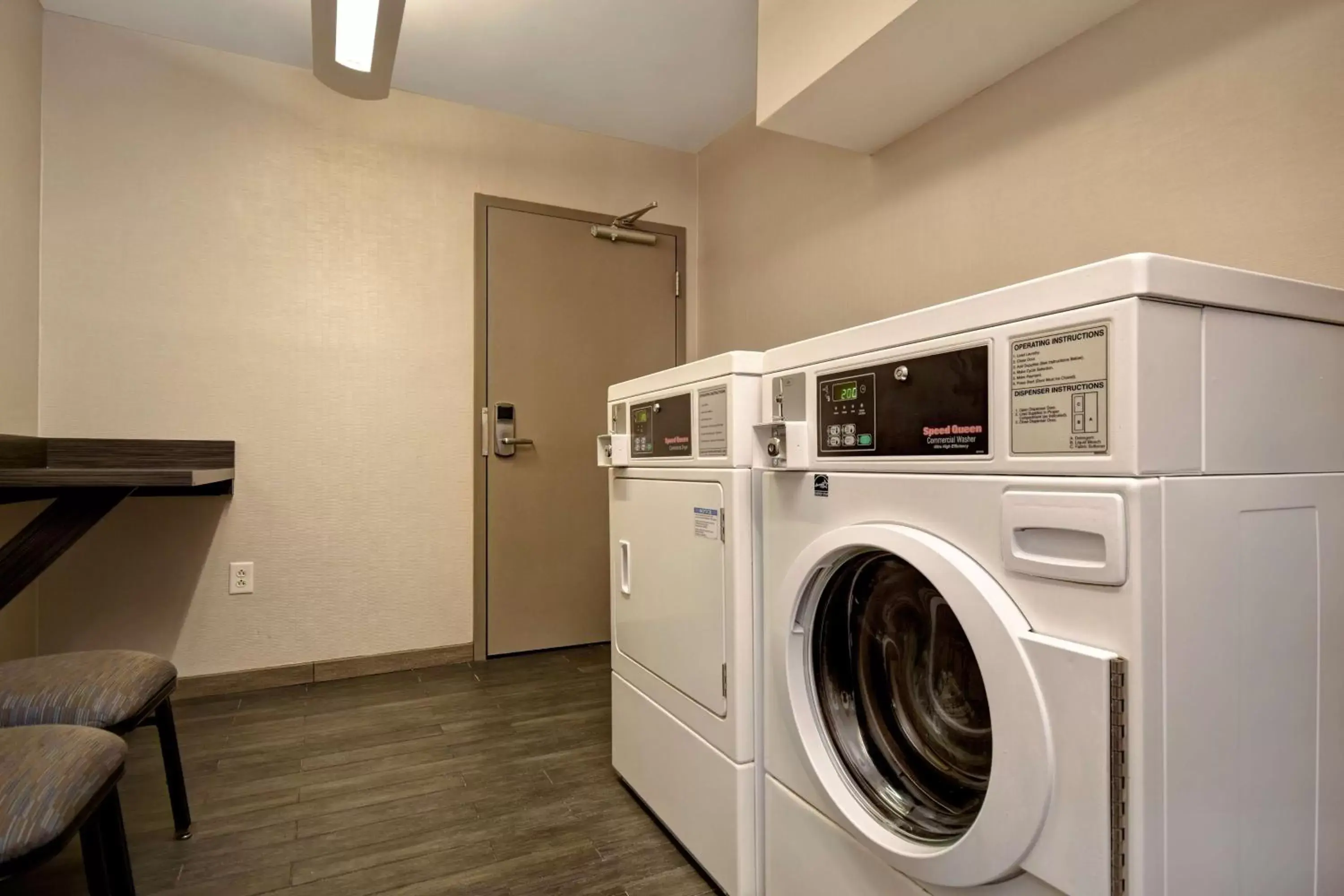 Property building in Hampton Inn & Suites Columbia South Fort Meade Area Property building in Hampton Inn & Suites Columbia South Fort Meade Area