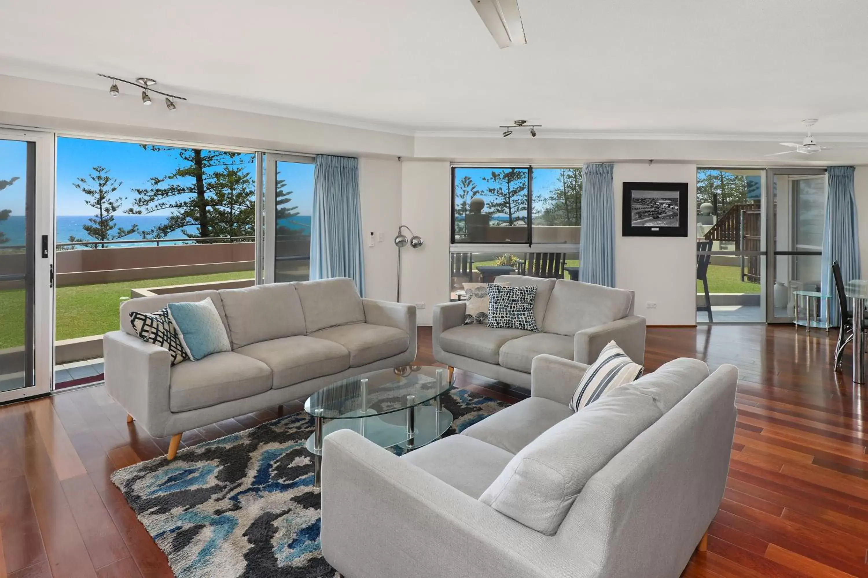 Living room, Seating Area in Points North Apartments