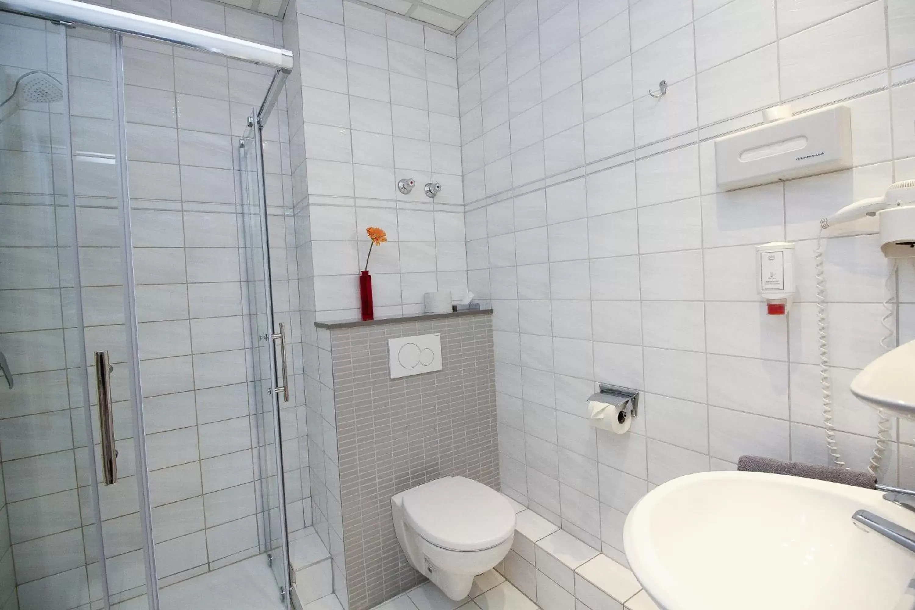 Single Room in Hotel Berliner Ring Single Room in Hotel Berliner Ring