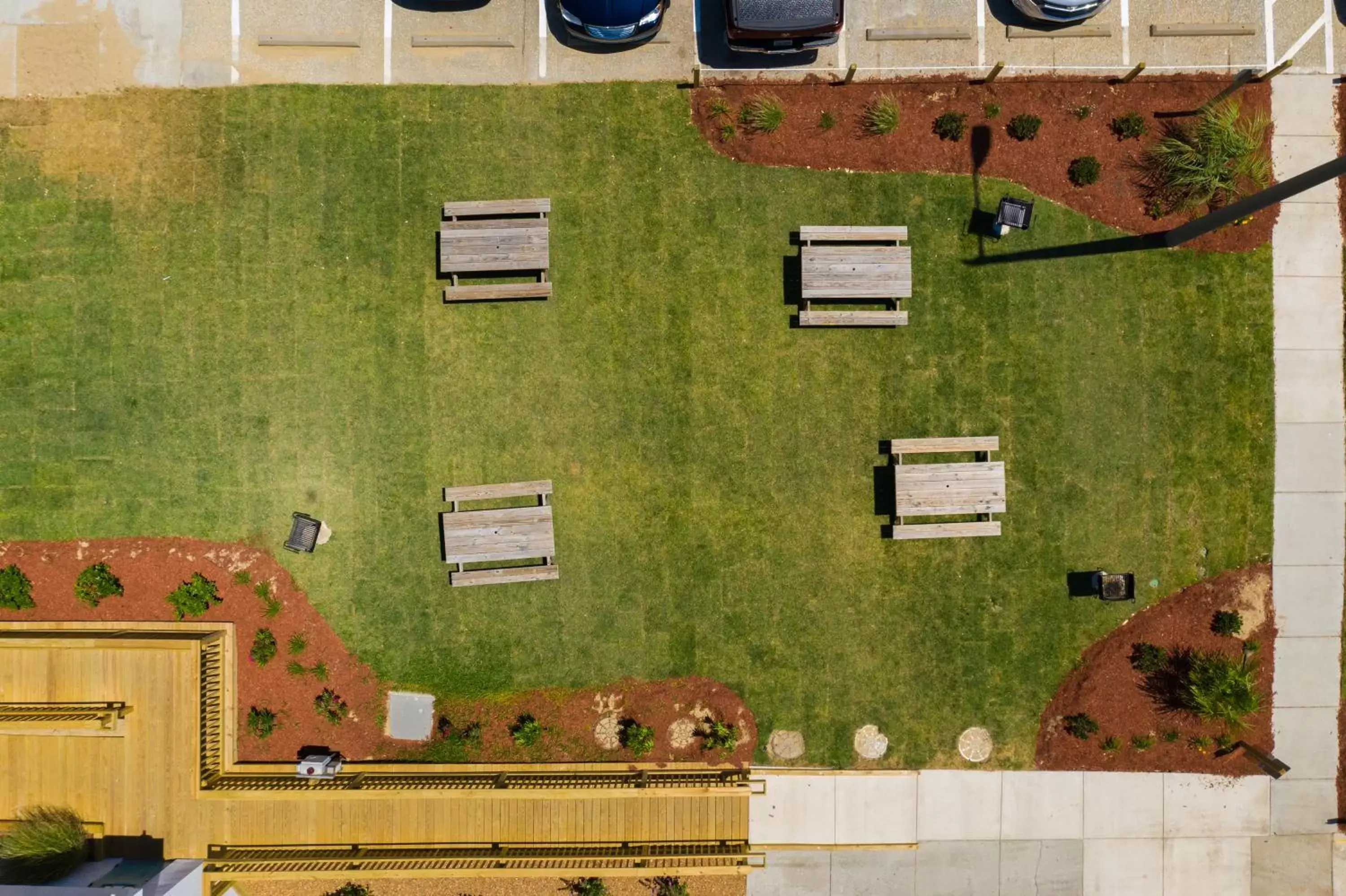 Bird's eye view, Floor Plan in John Yancey Oceanfront Inn