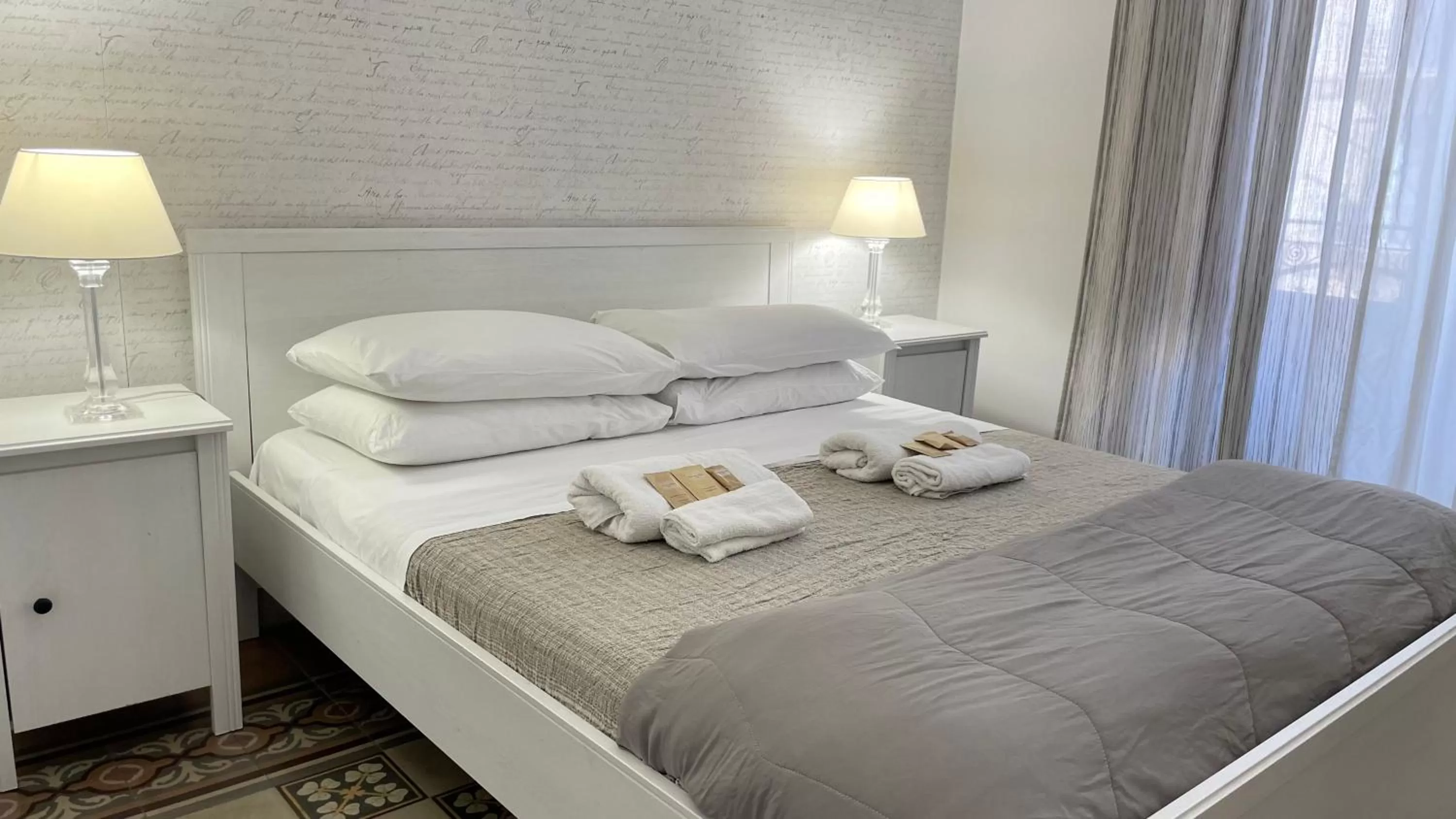 Bed in B&B Politeama Art&Rooms