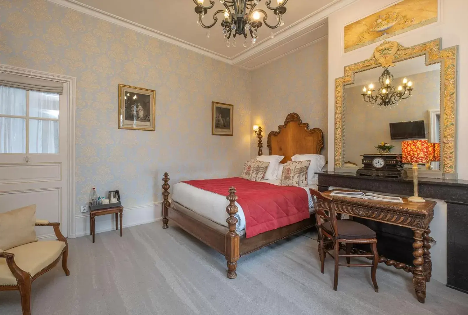 Bedroom in Château De Pray