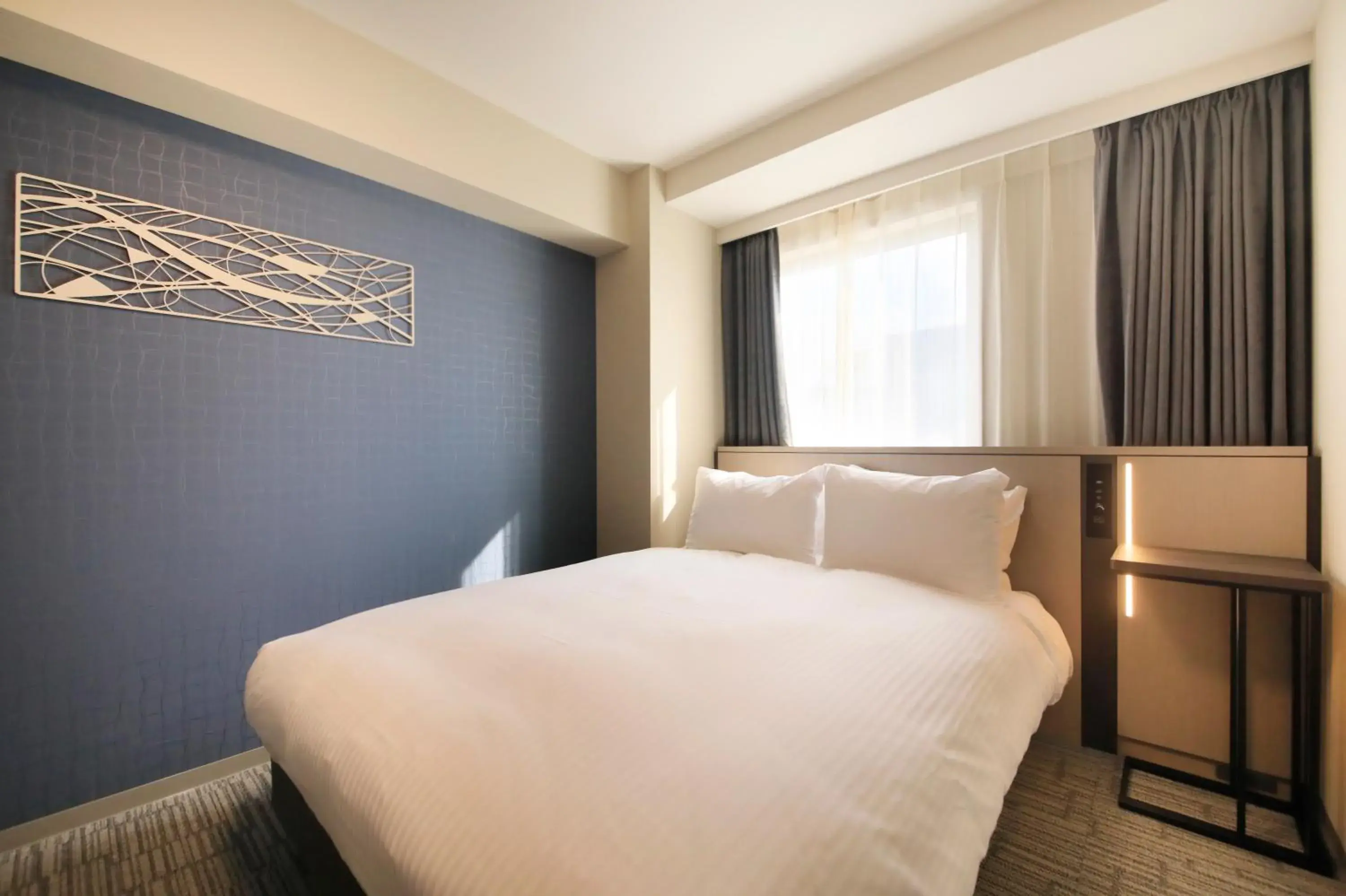 Photo of the whole room, Bed in Richmond Hotel Yokohama Ekimae