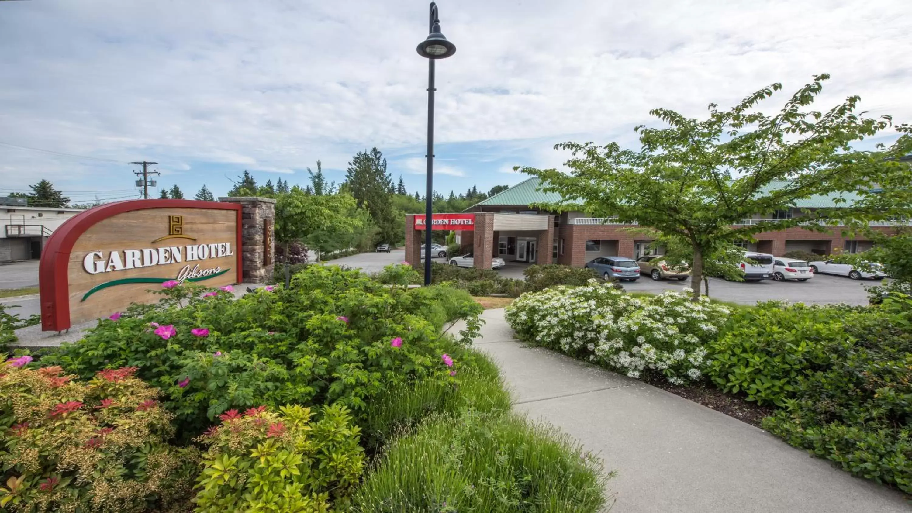 Property Building in Gibsons Garden Hotel