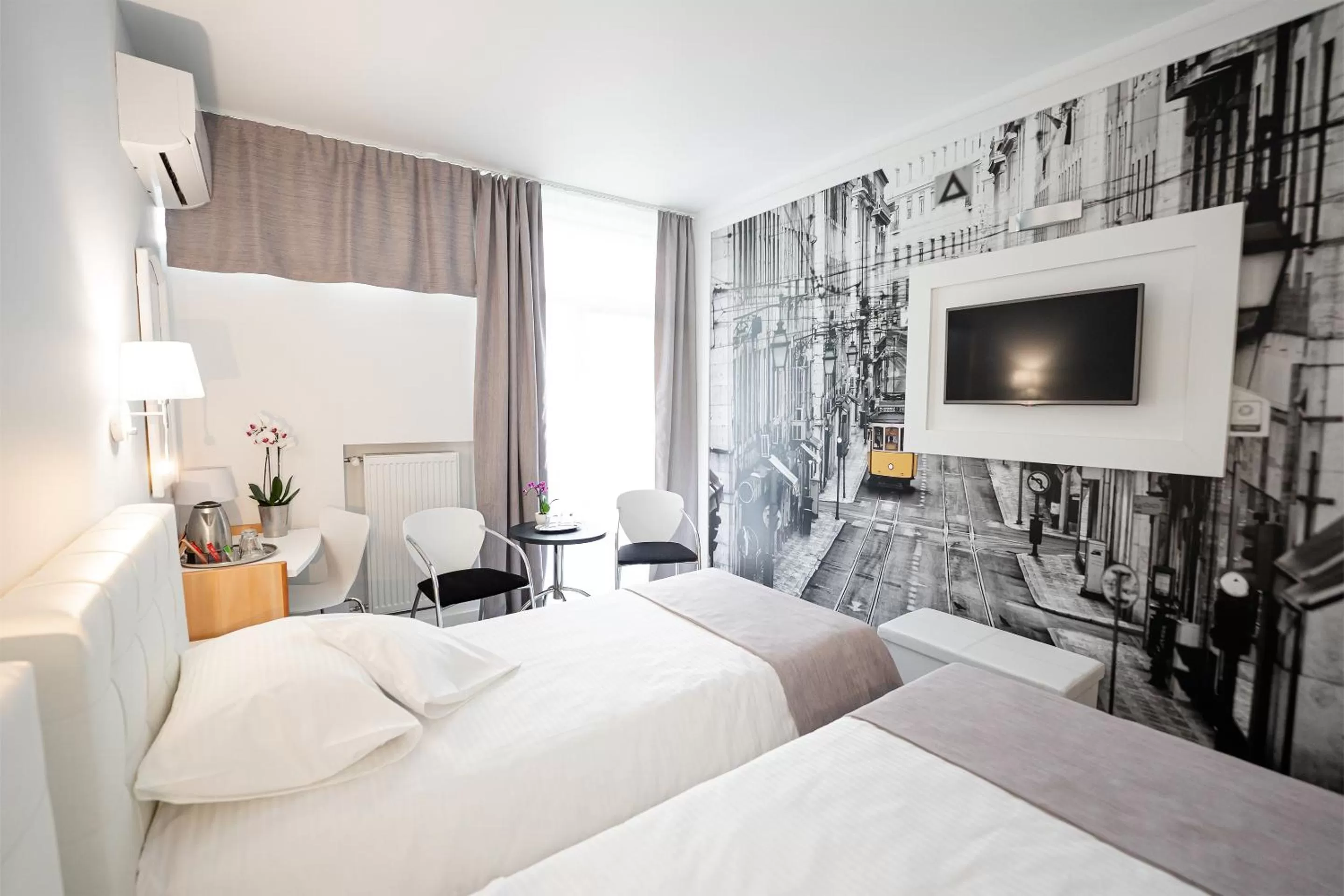 Bedroom, Bed in MyContinental Suceava