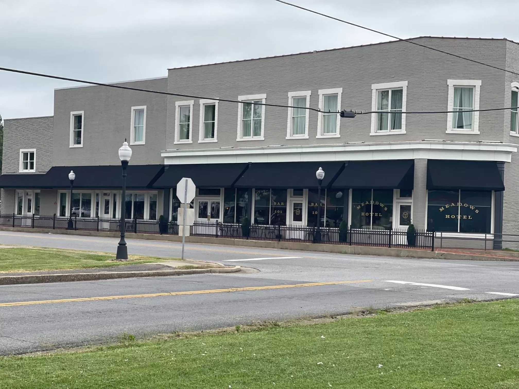 Facade/entrance in Meadows Hotel