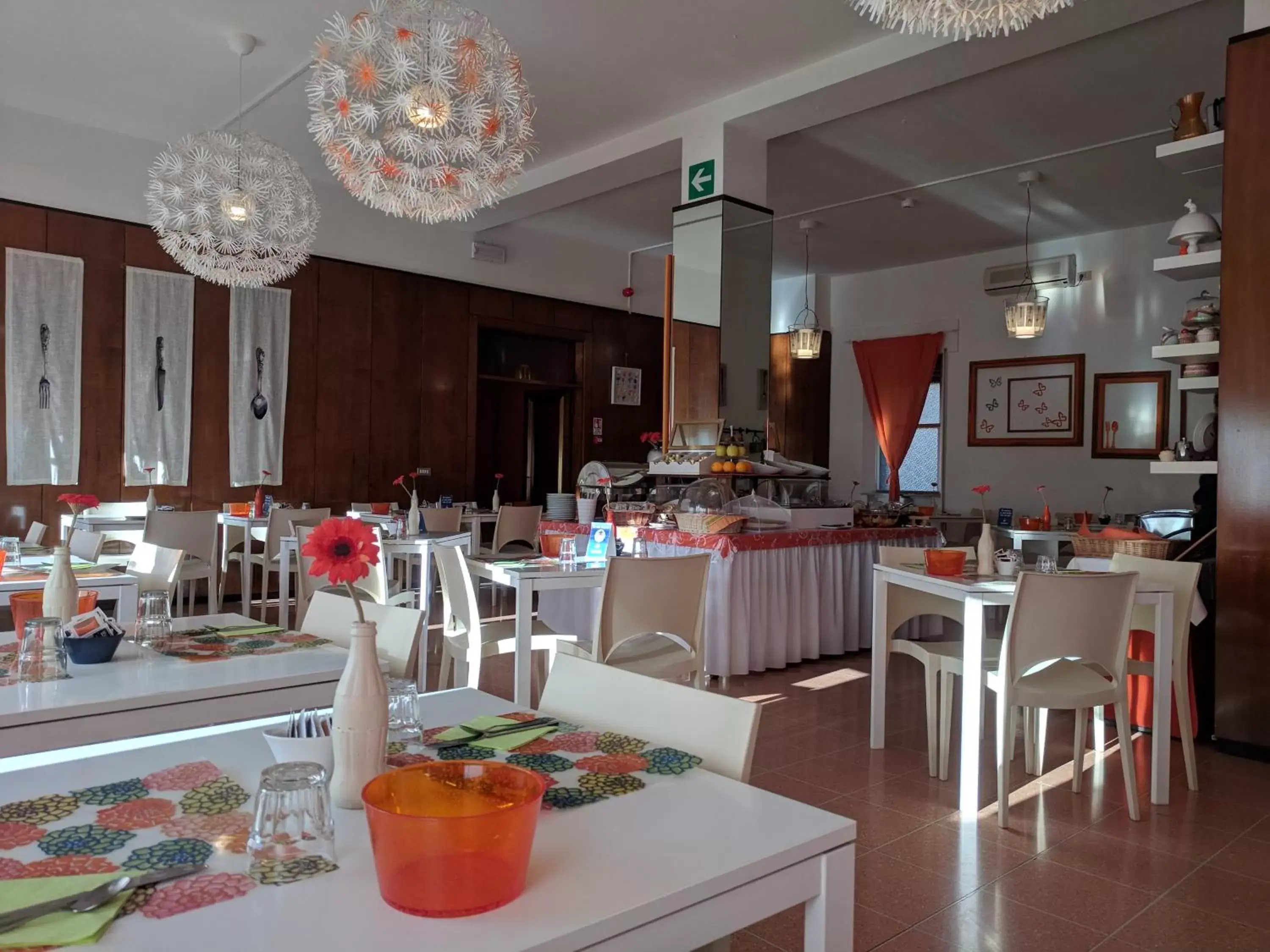 Food and drinks, Restaurant/Places to Eat in Albergo Villa Gaia