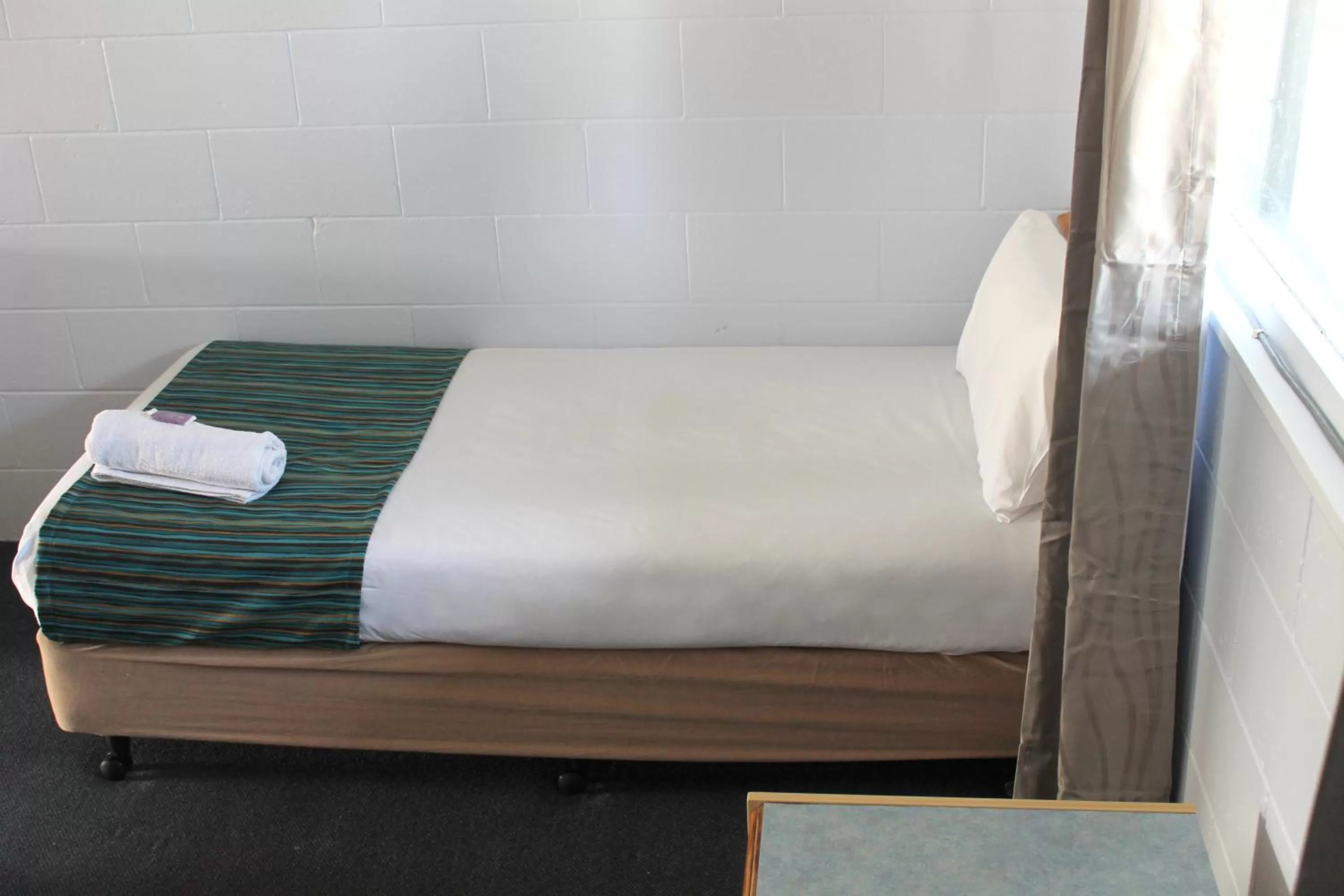 Bedroom, Bed in Rocky Glen Hotel Motel Gladstone