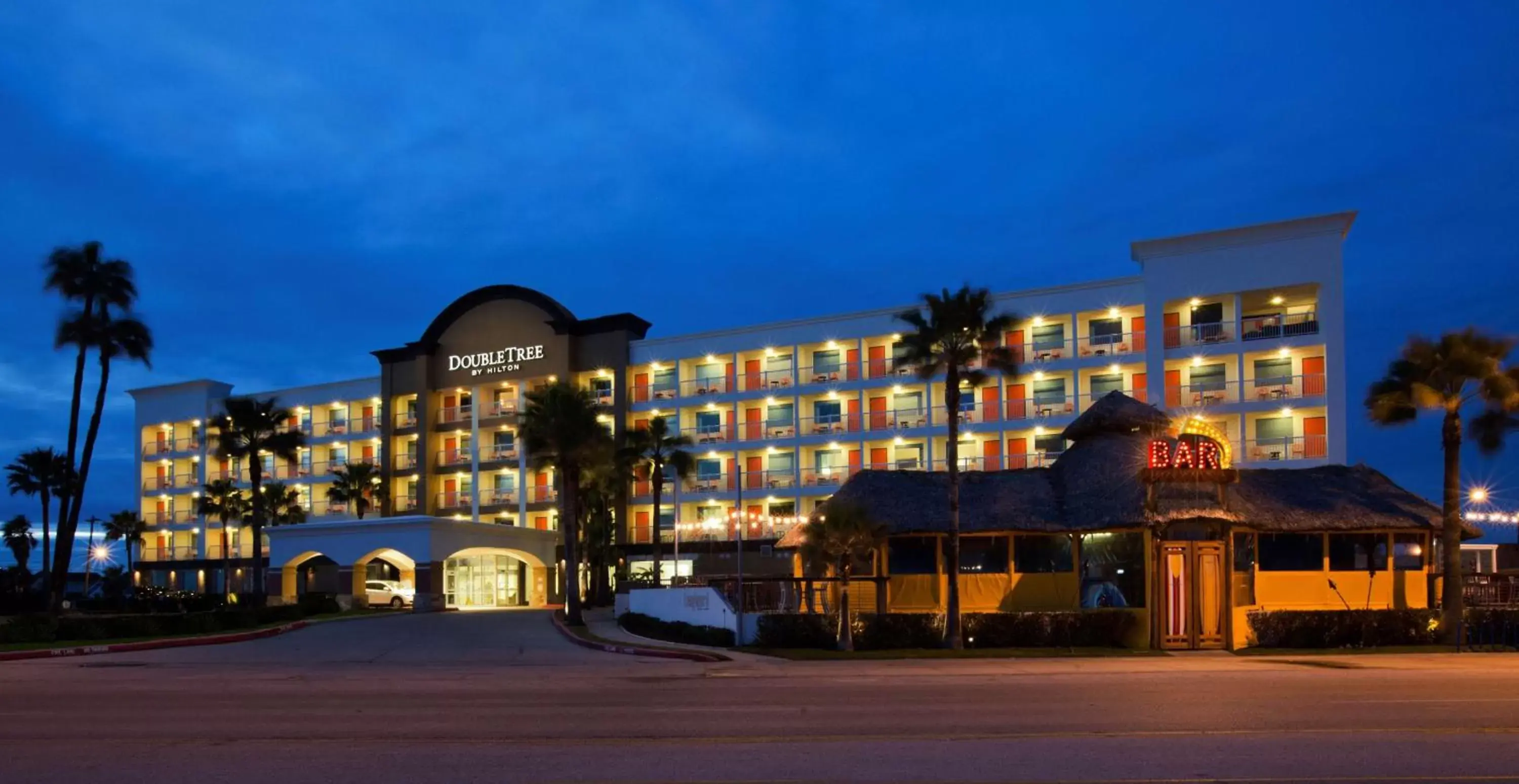 Property Building in DoubleTree by Hilton Galveston Beach