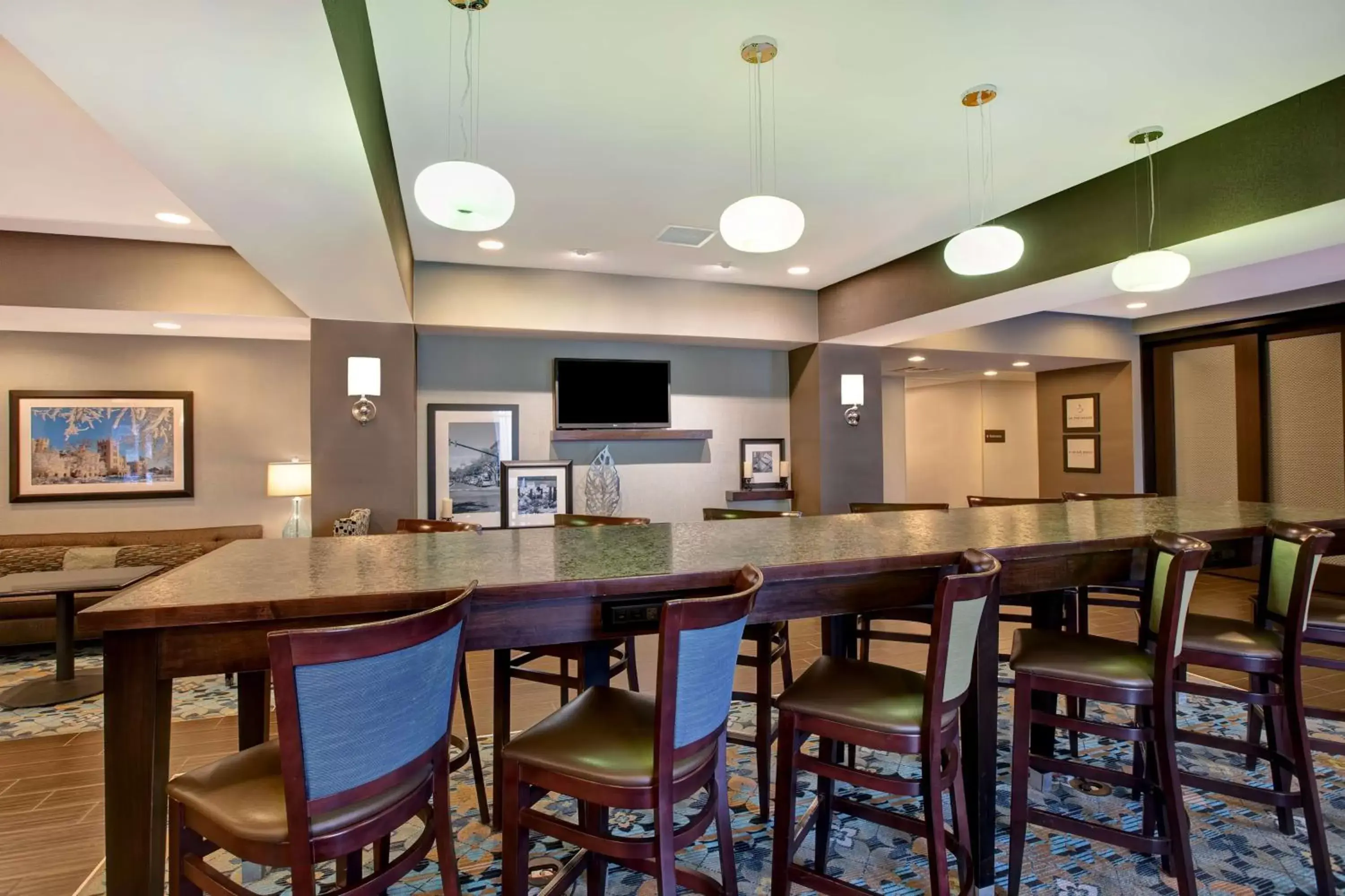 Lobby or reception in Hampton Inn Dekalb - Near the University Lobby or reception in Hampton Inn Dekalb - Near the University