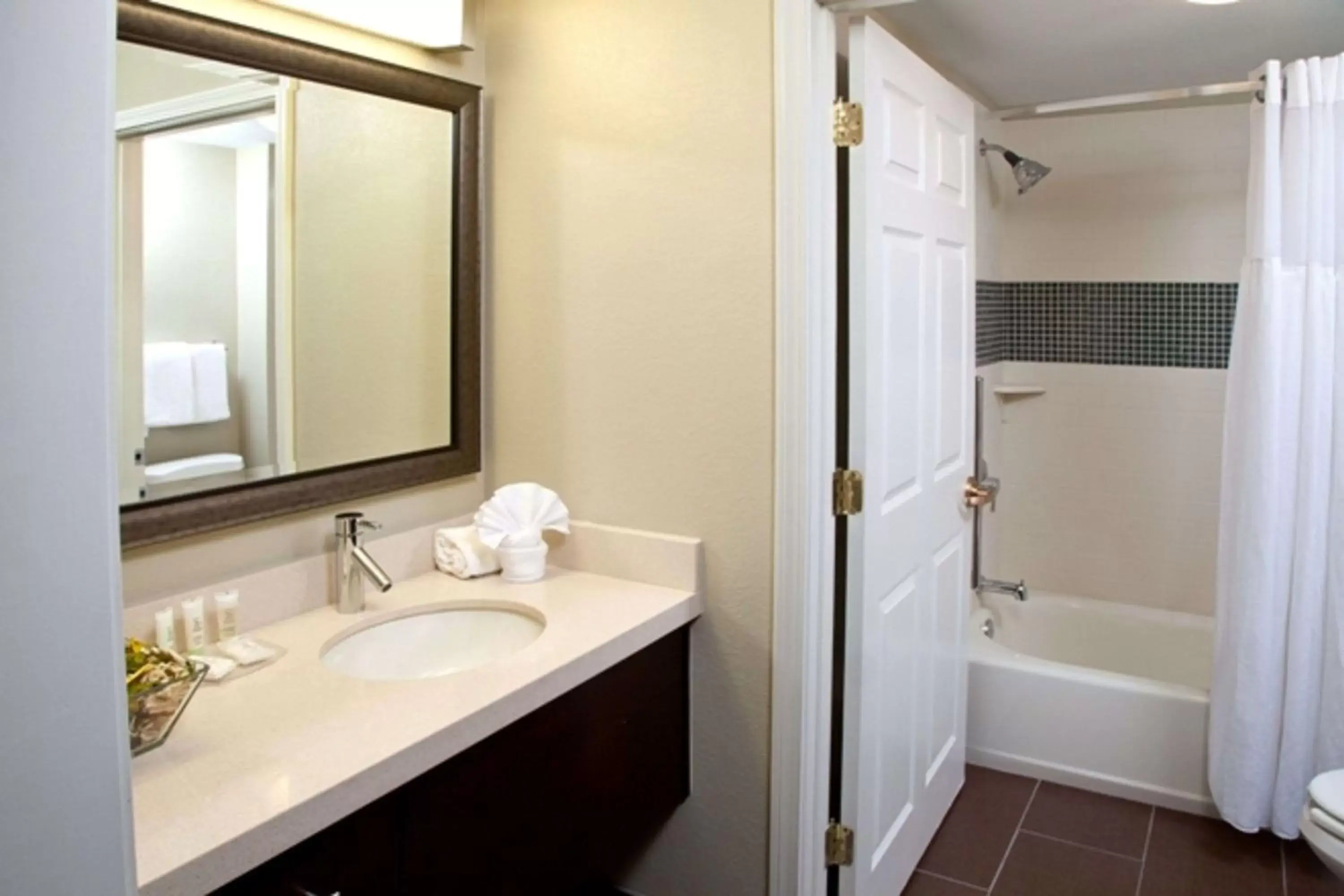 Bathroom in Sonesta ES Suites San Diego - Sorrento Mesa