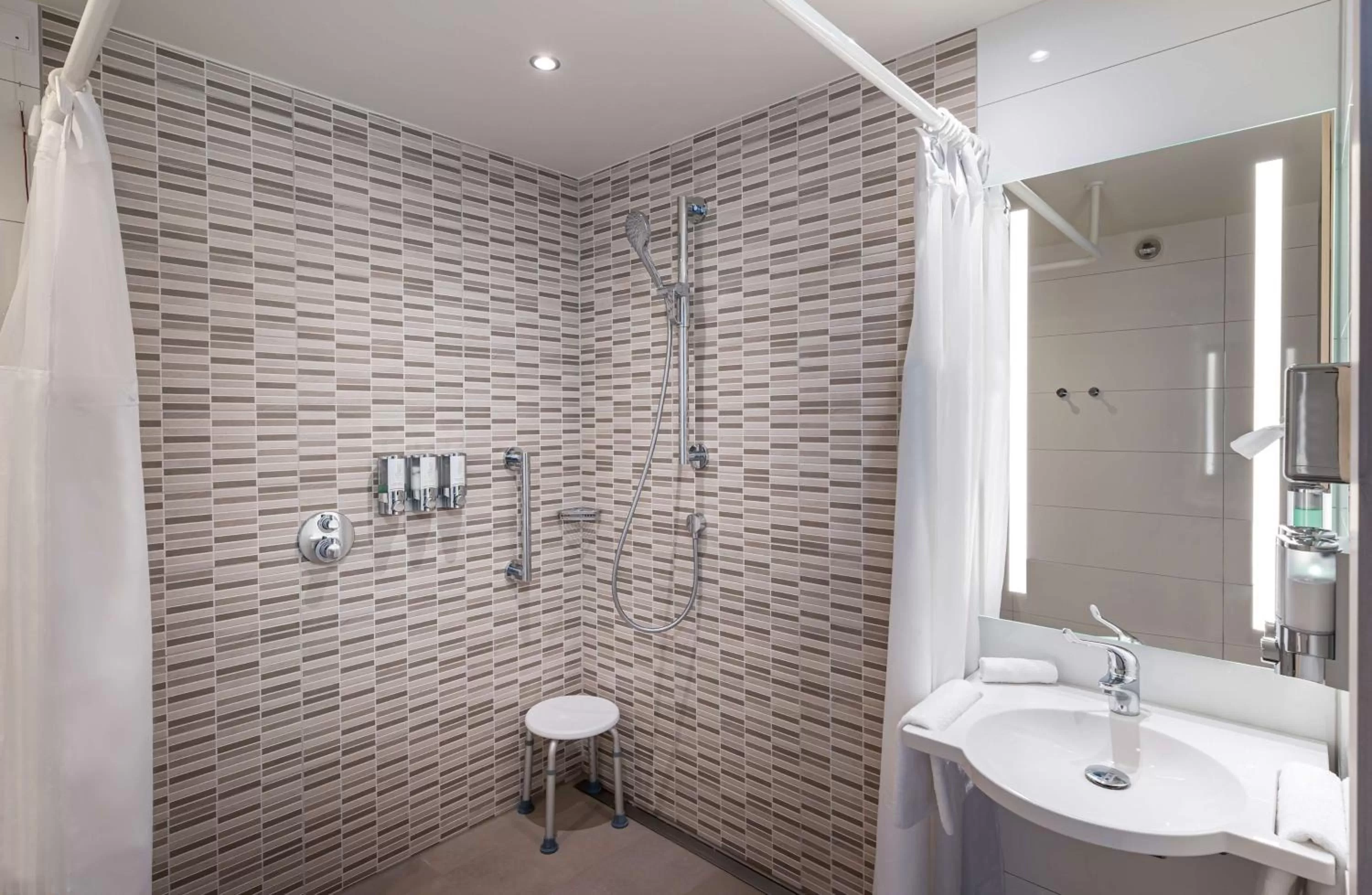 Bathroom in Hampton By Hilton Kiel