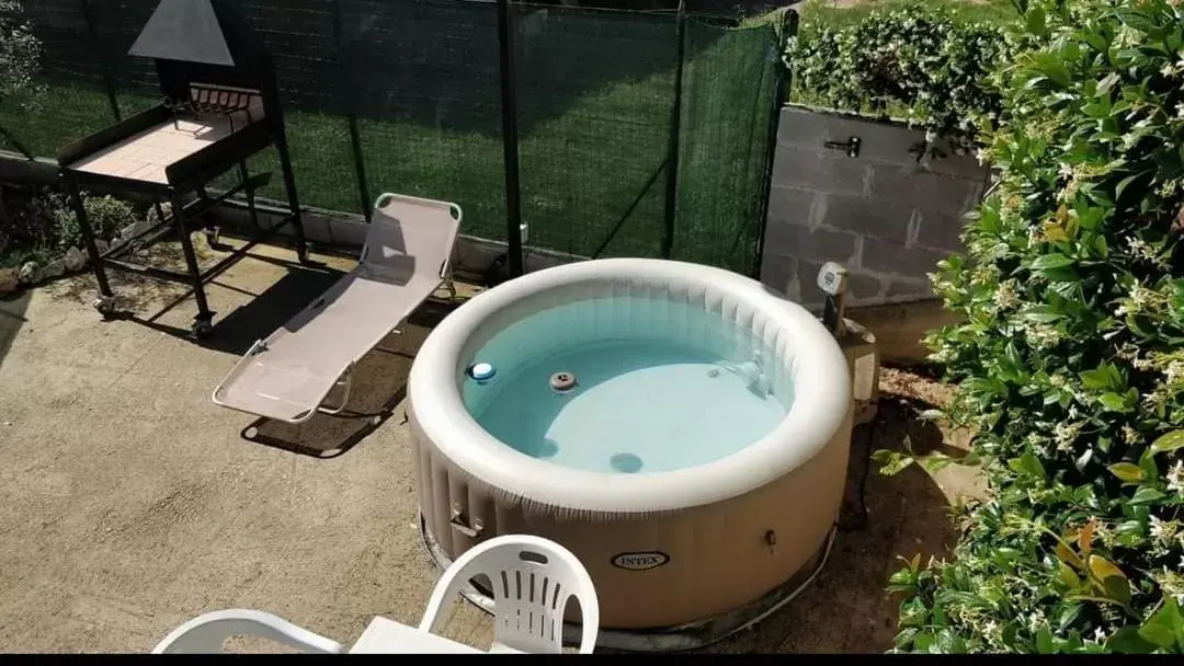 Swimming pool in Casa Riva