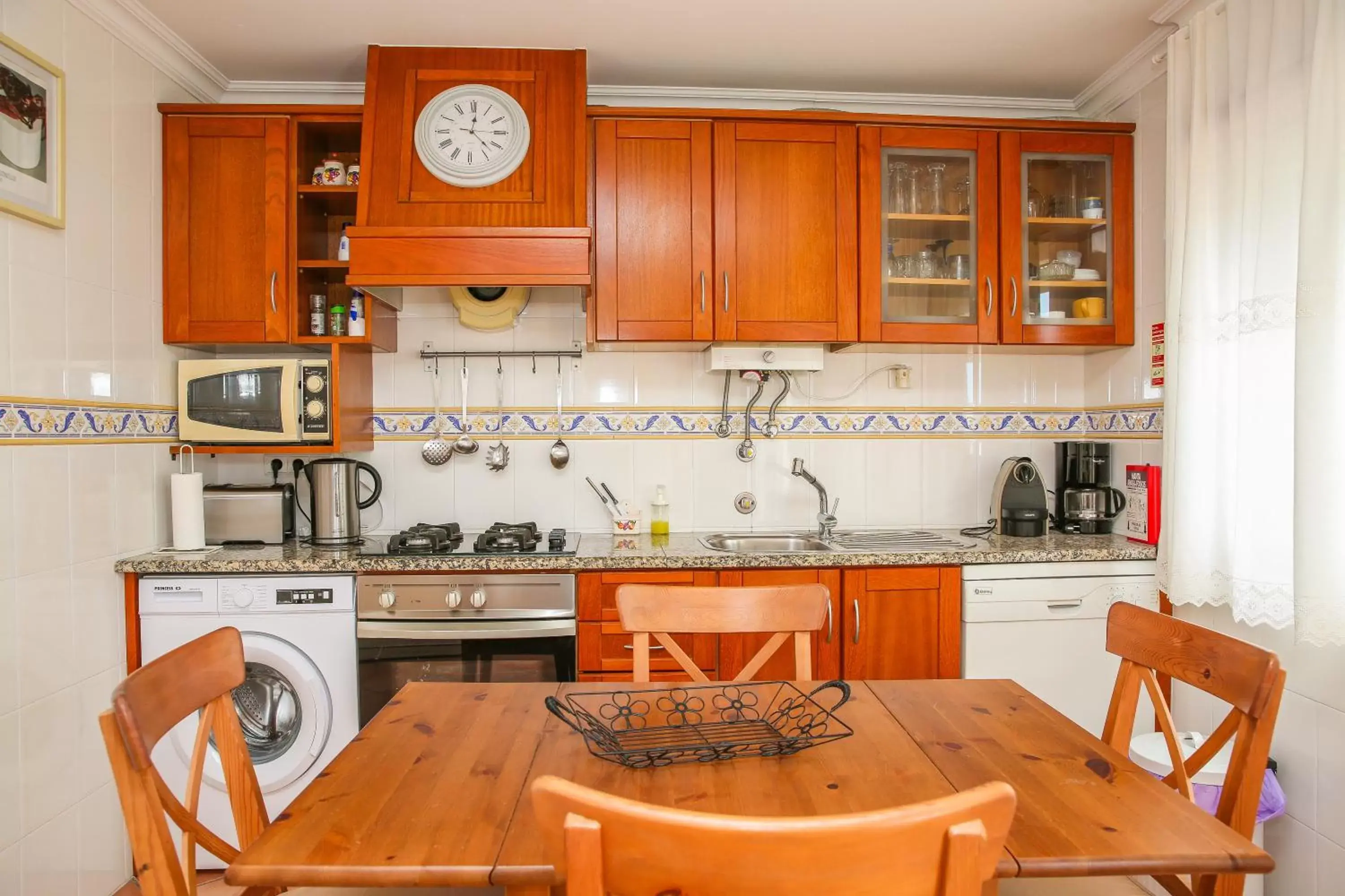 Coffee/tea facilities, Kitchen/Kitchenette in Pata da Gaivota Boutique House