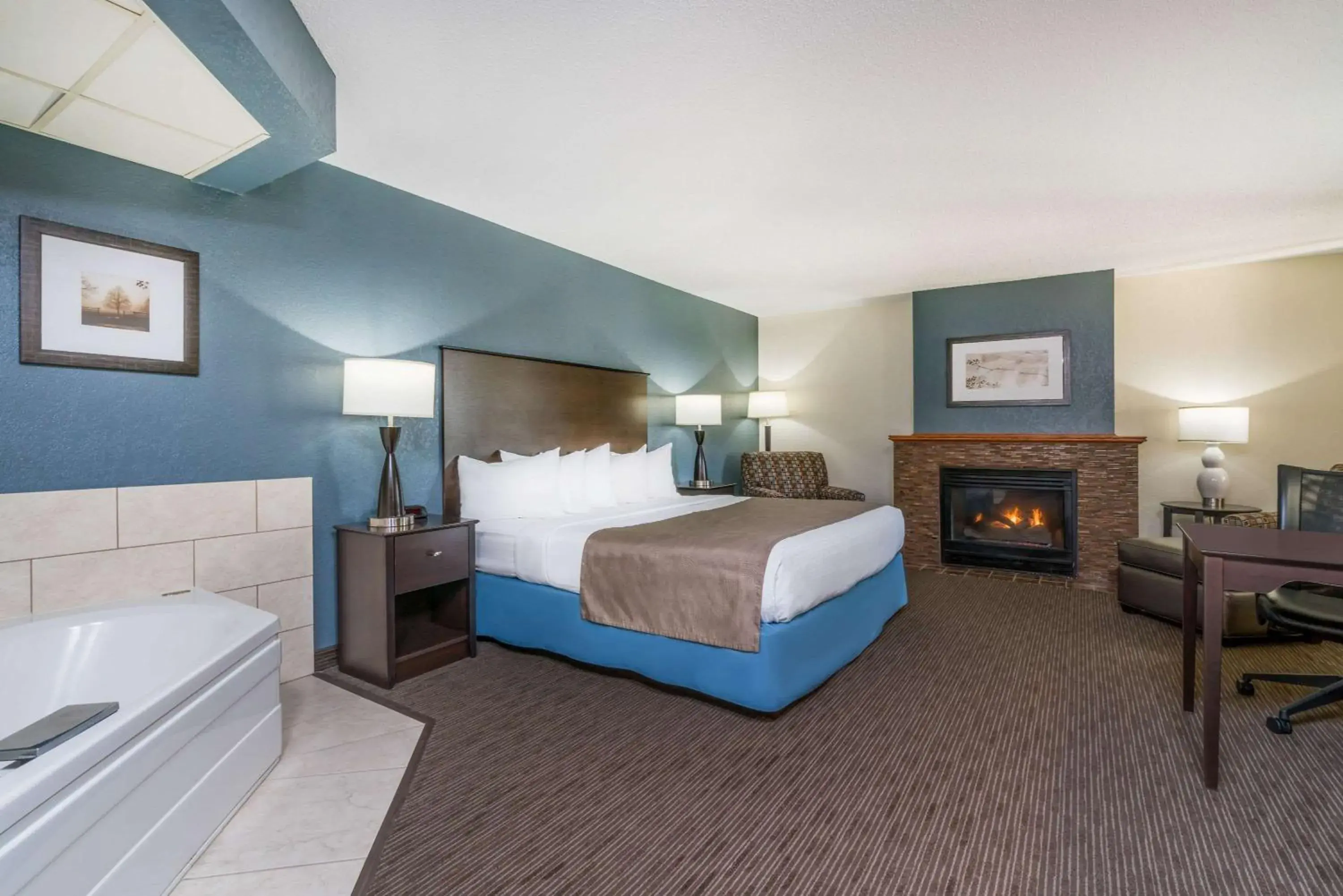 On site, Bed in Baymont by Wyndham Owatonna