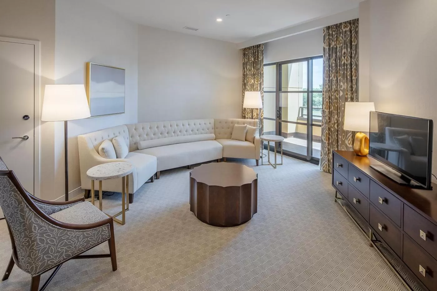 TV and multimedia in YO1 Longevity & Health Resorts, Catskills