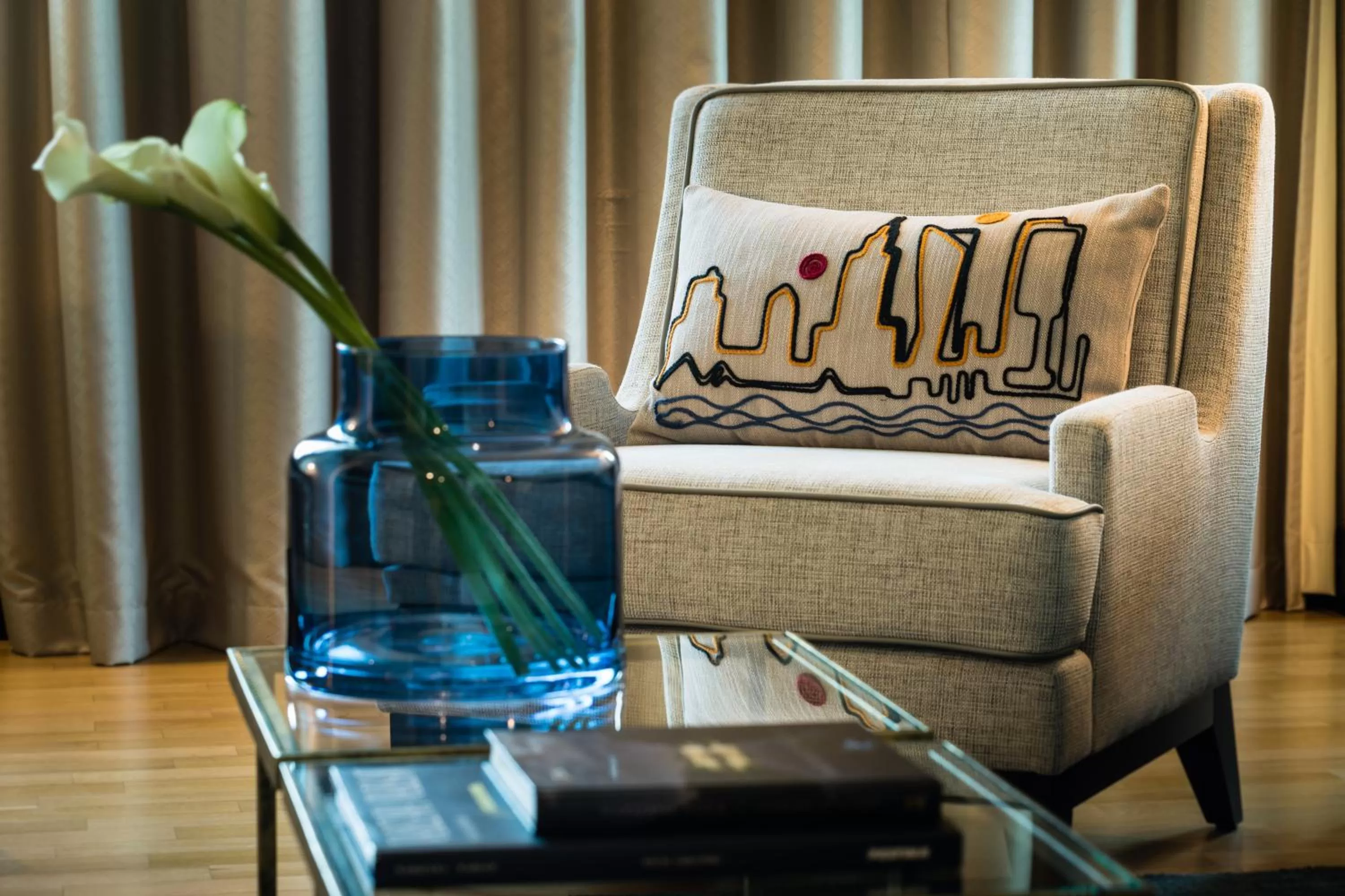 Photo of the whole room in InterContinental Warszawa by IHG