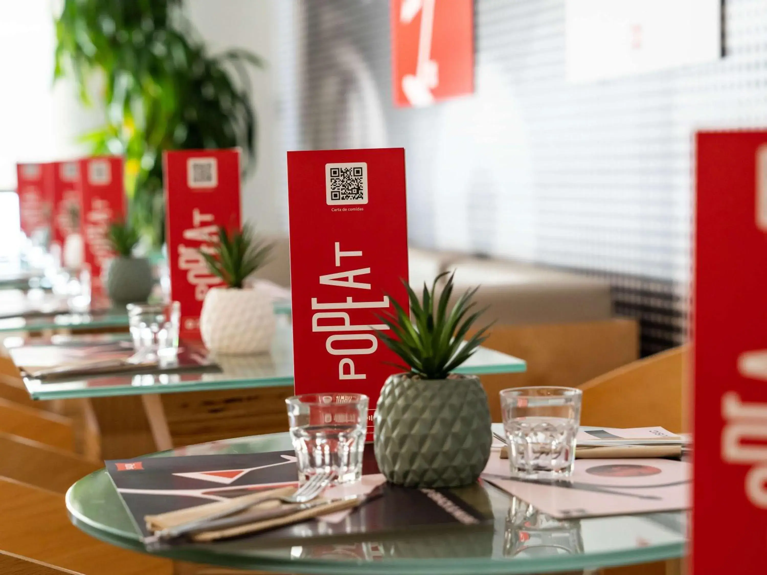 Lounge or bar, Restaurant/Places to Eat in Ibis Madrid Alcobendas