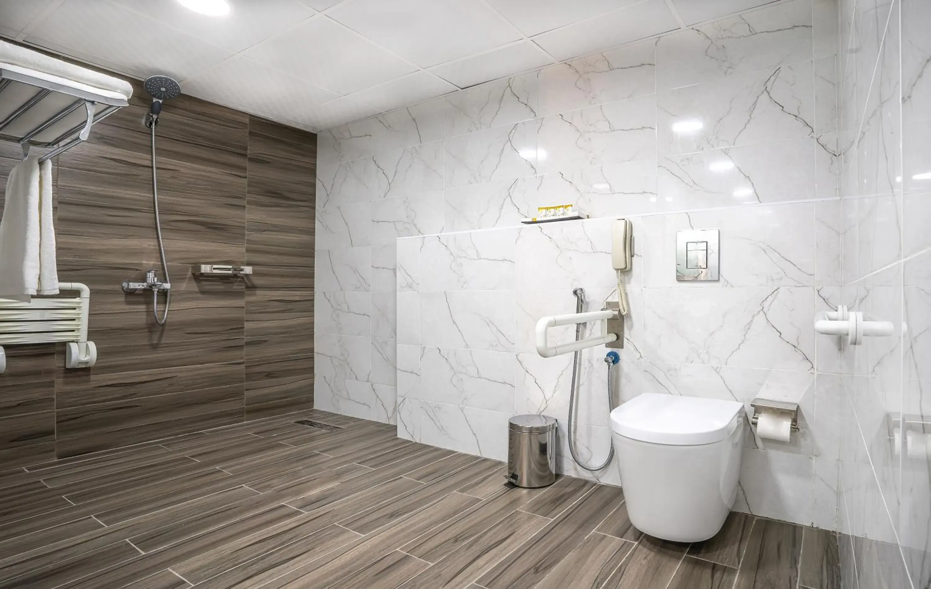 Bathroom in Marbella Resort Bathroom in Marbella Resort