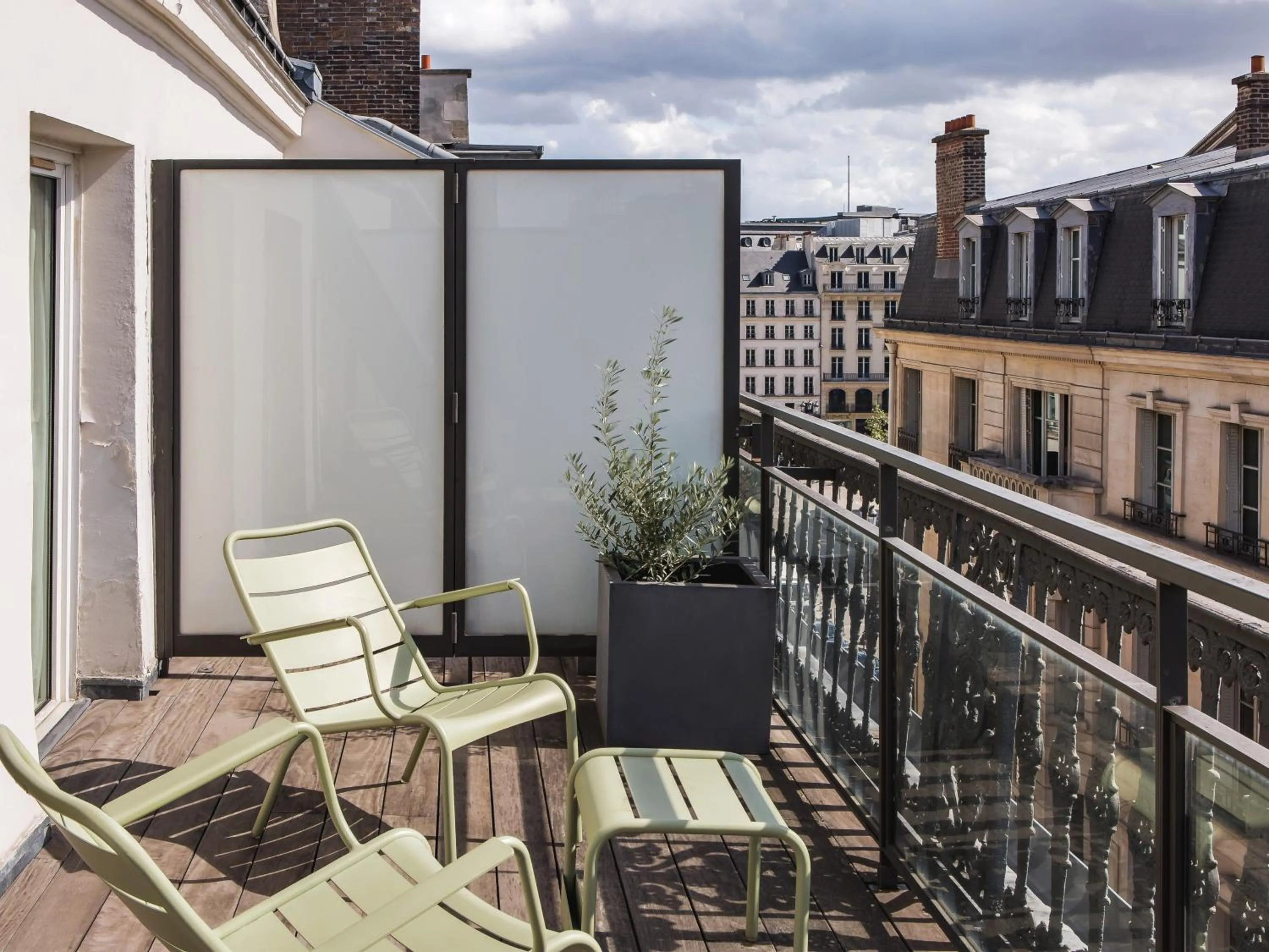Balcony/Terrace in New Hotel Roblin