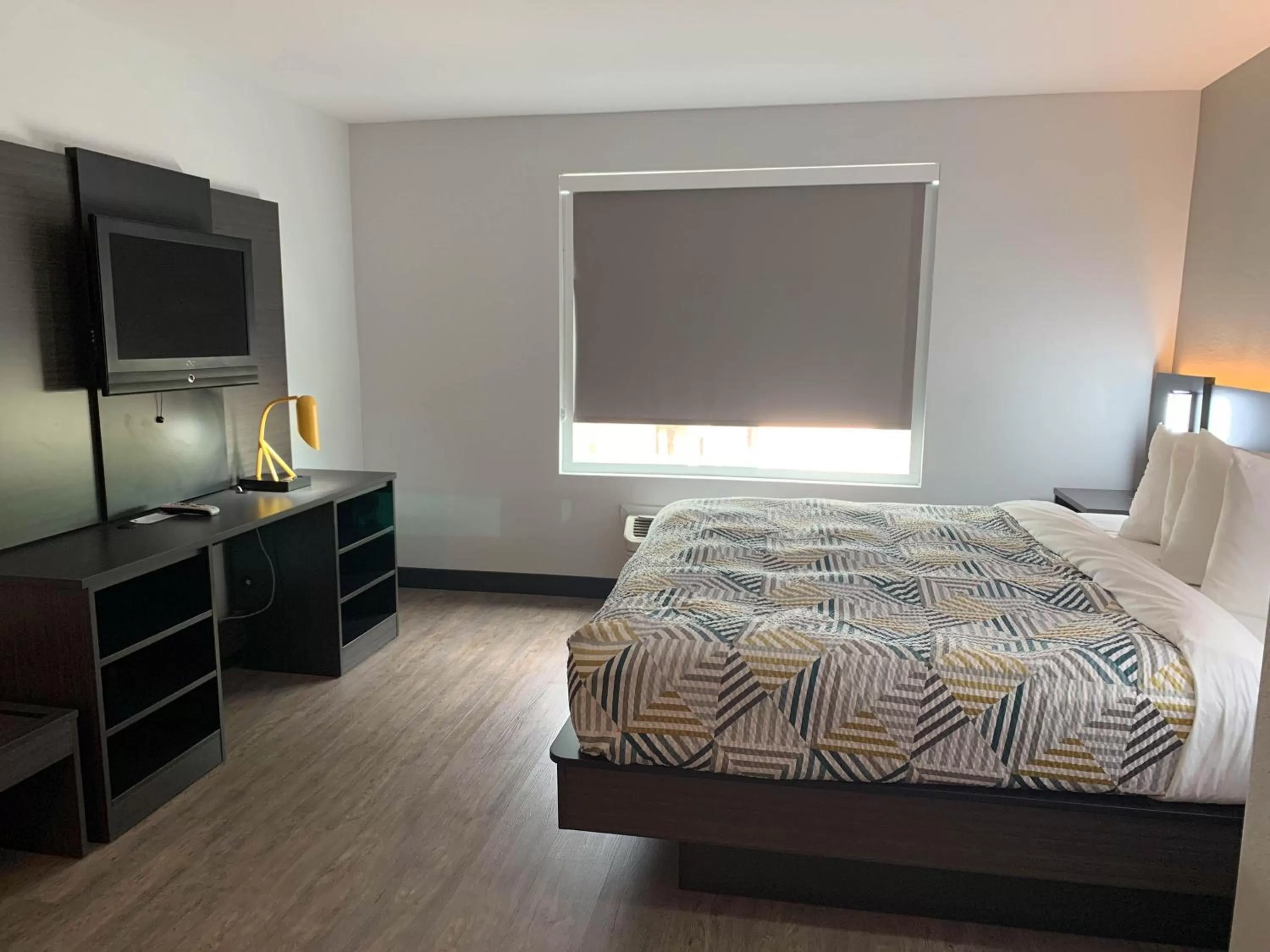 Bed in Studio 6 Hobbs NM Event Center