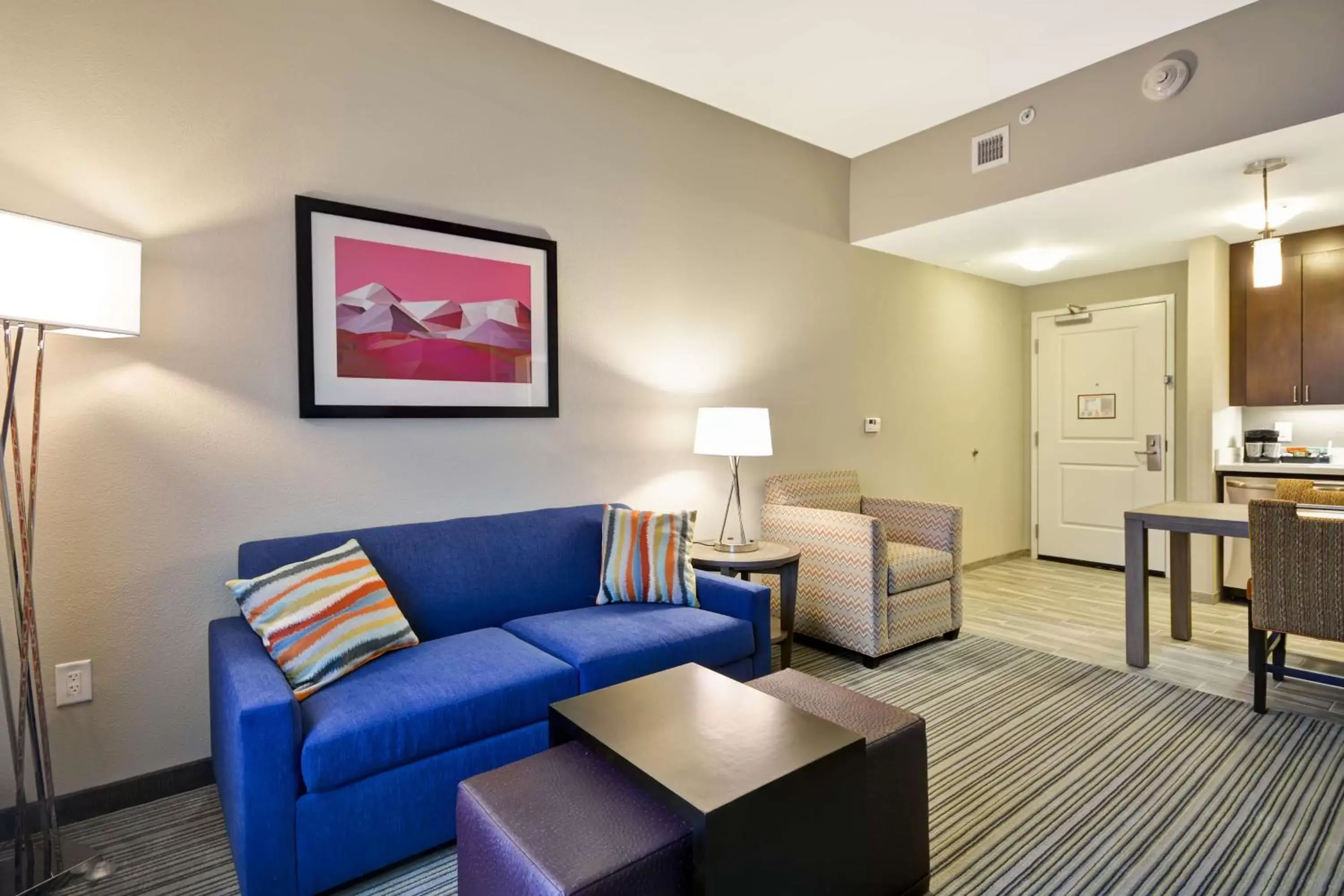 Living room, Seating Area in Homewood Suites By Hilton Rocky Mount