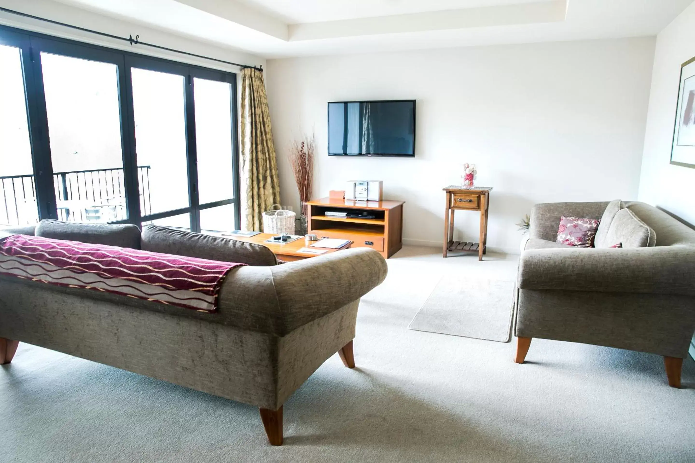 Living room, Seating Area in The Glebe Apartments