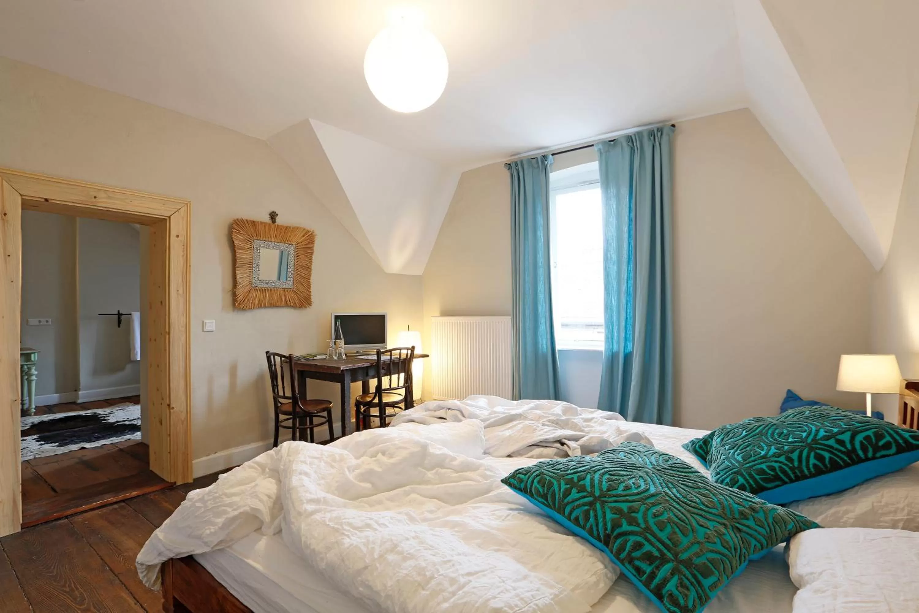 Bedroom, Bed in Liegen;schaft Guesthouse