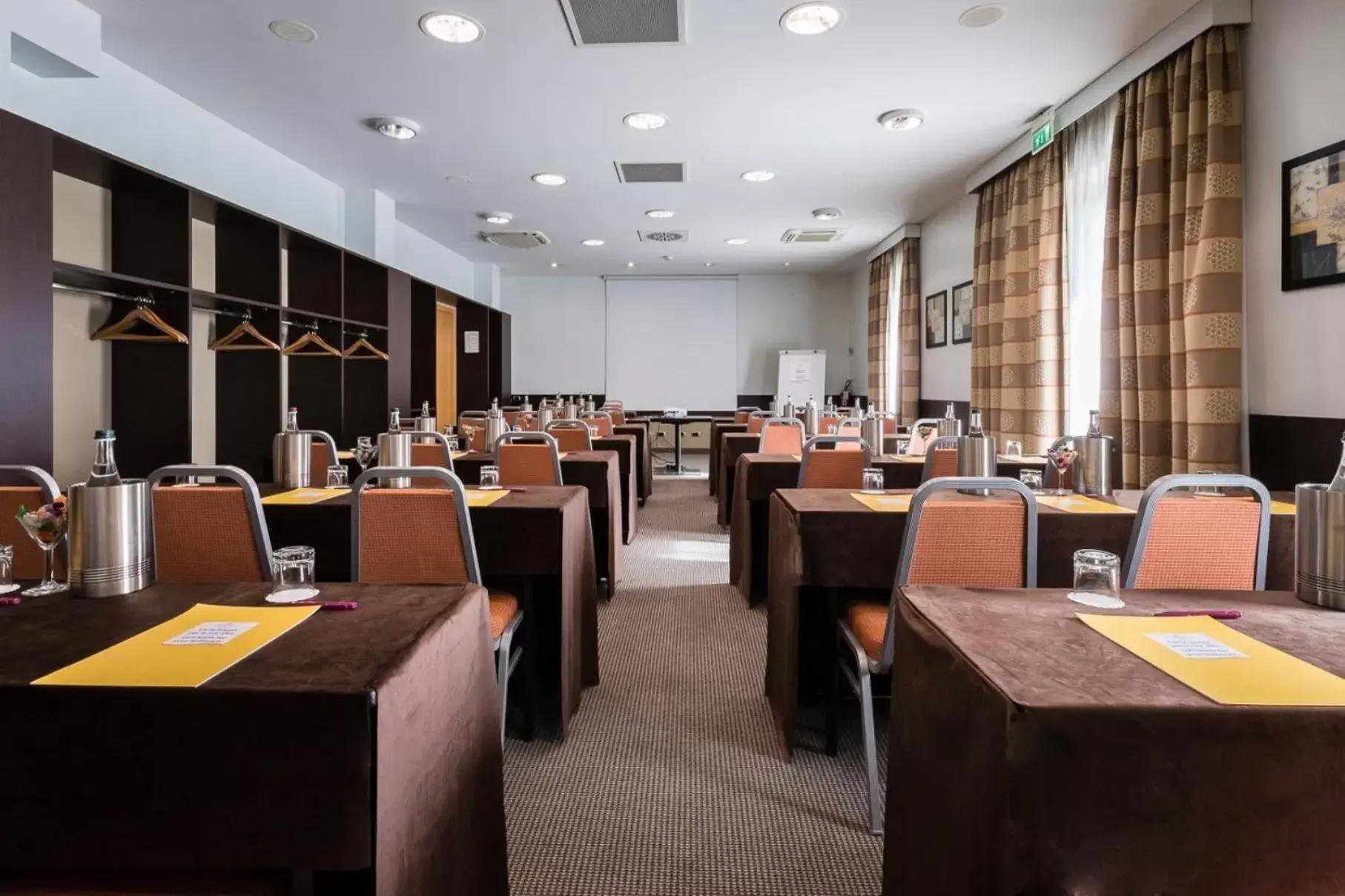 Meeting/conference room in Crowne Plaza Milan Malpensa Airport, an IHG Hotel