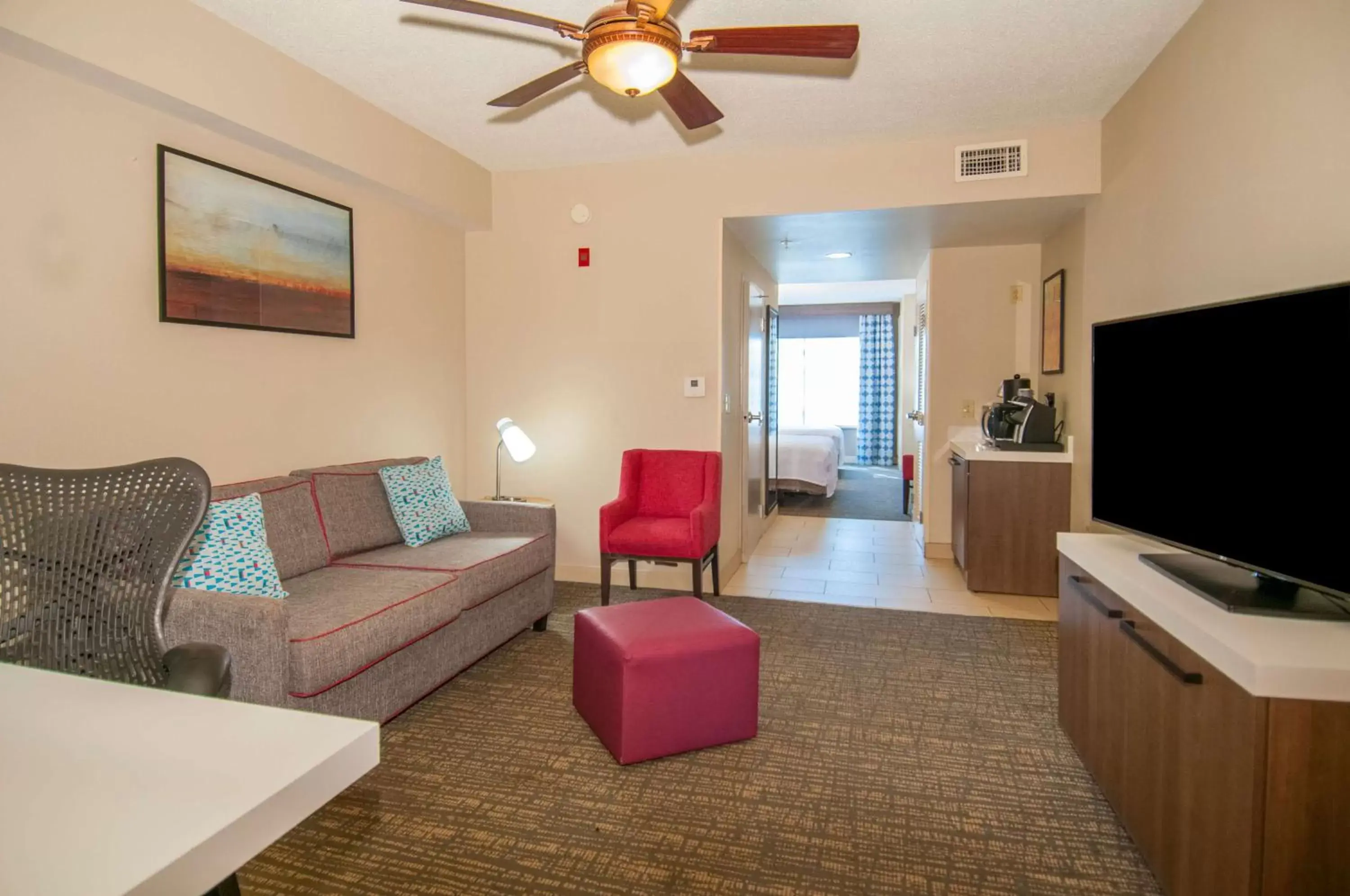 Living room, Seating Area in Hilton Garden Inn Jackson/Pearl