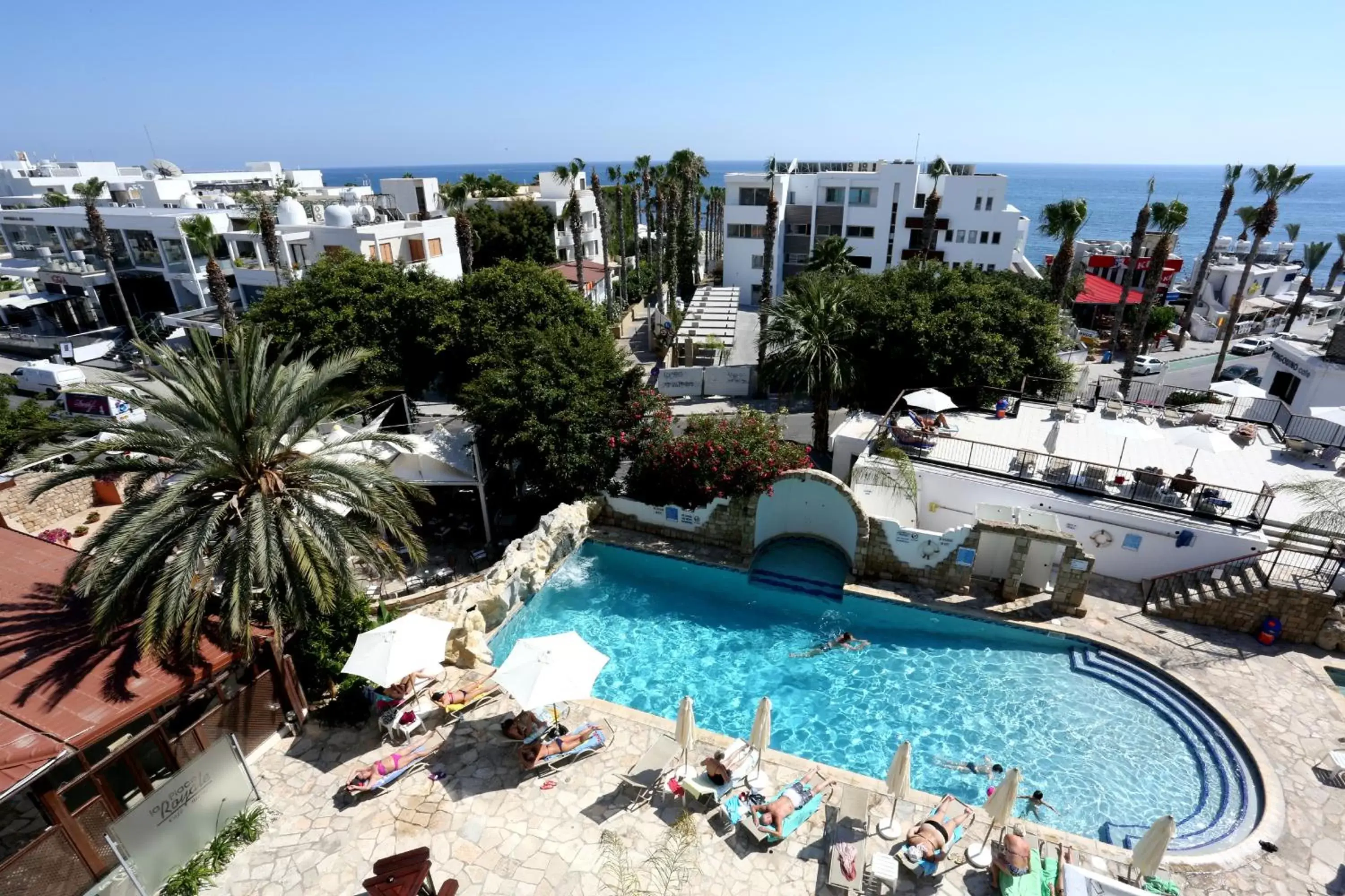 Swimming pool, Pool View in Dionysos Central