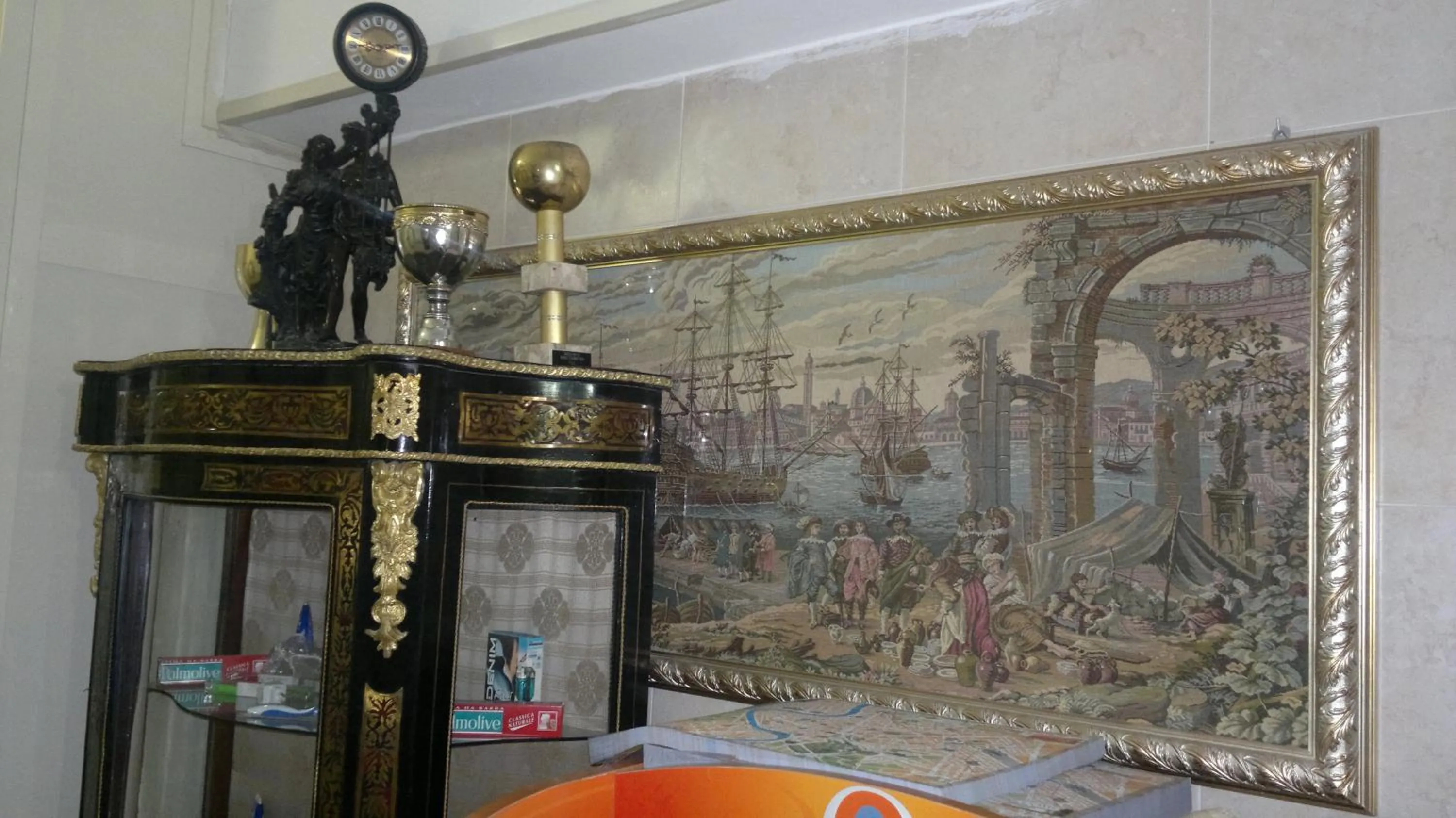 Decorative detail in Hotel Stadler 2