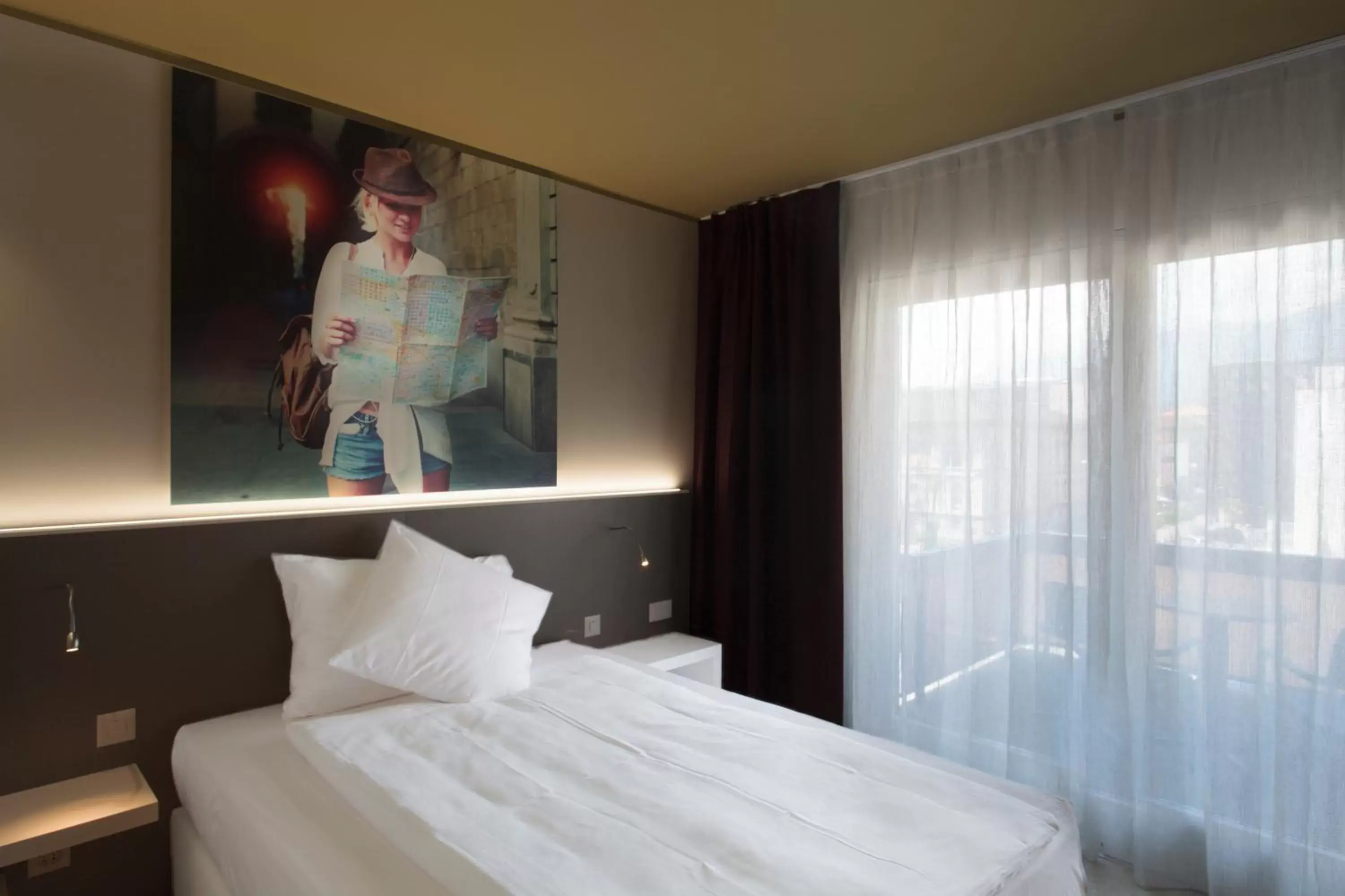 Street view, Room Photo in Hotel City Locarno