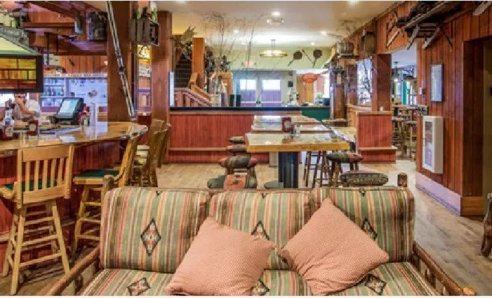 Woodstock Inn, Station and Brewery