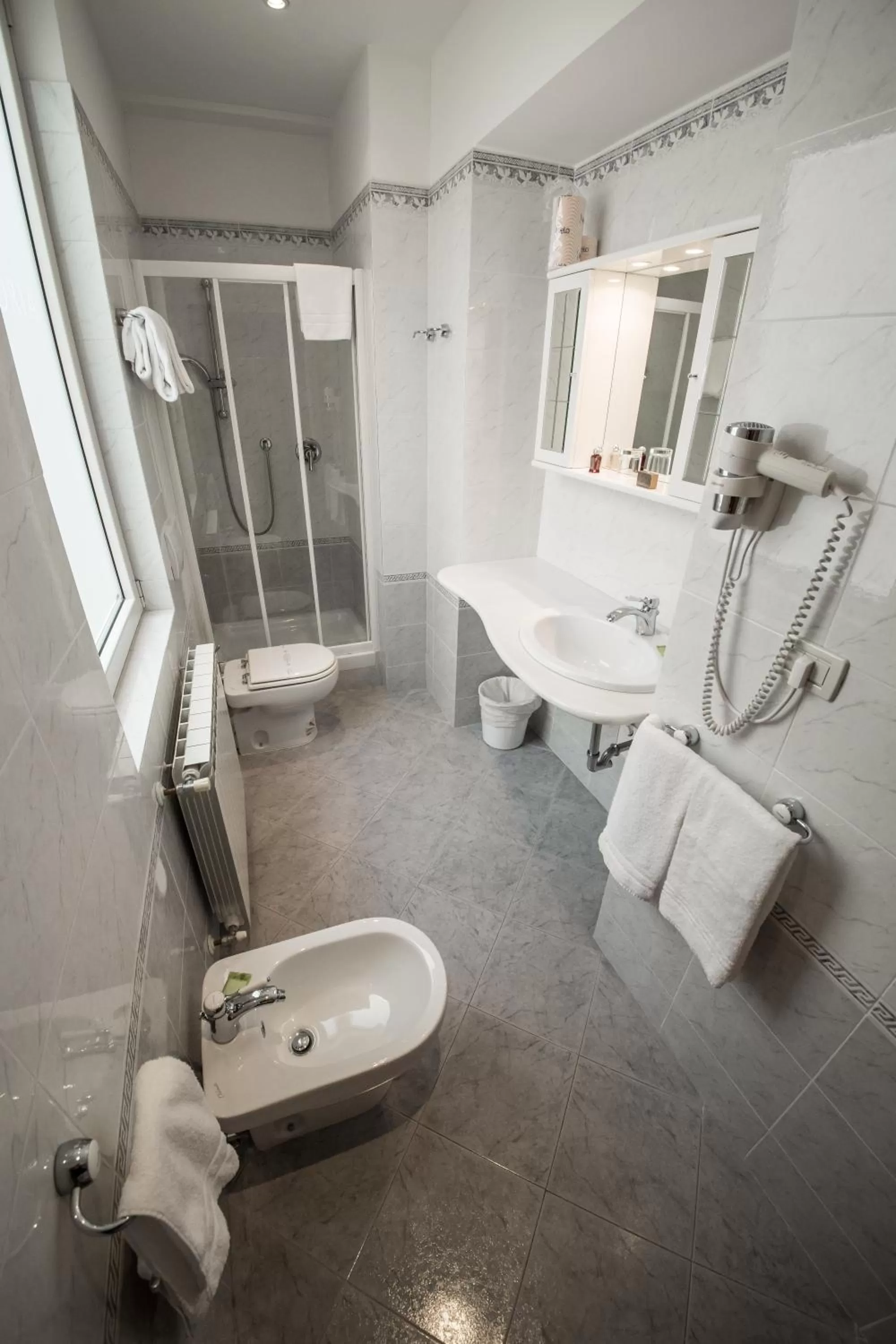 Shower in Residence Victoria