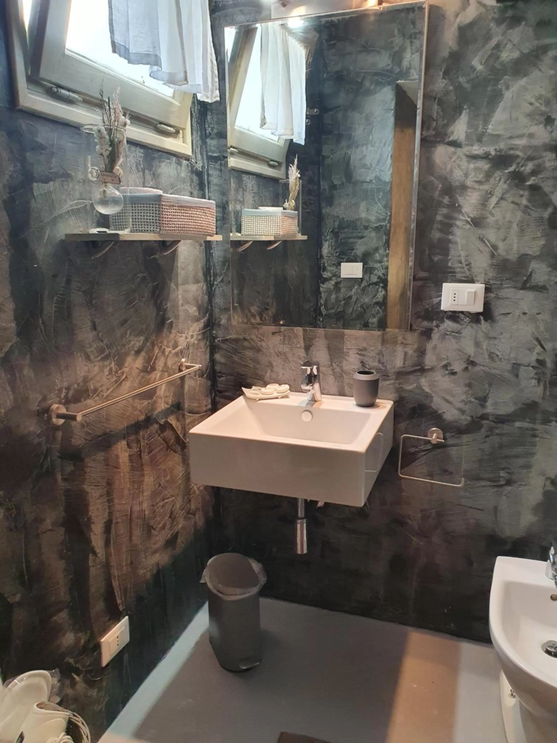 Bathroom in Miro B&B