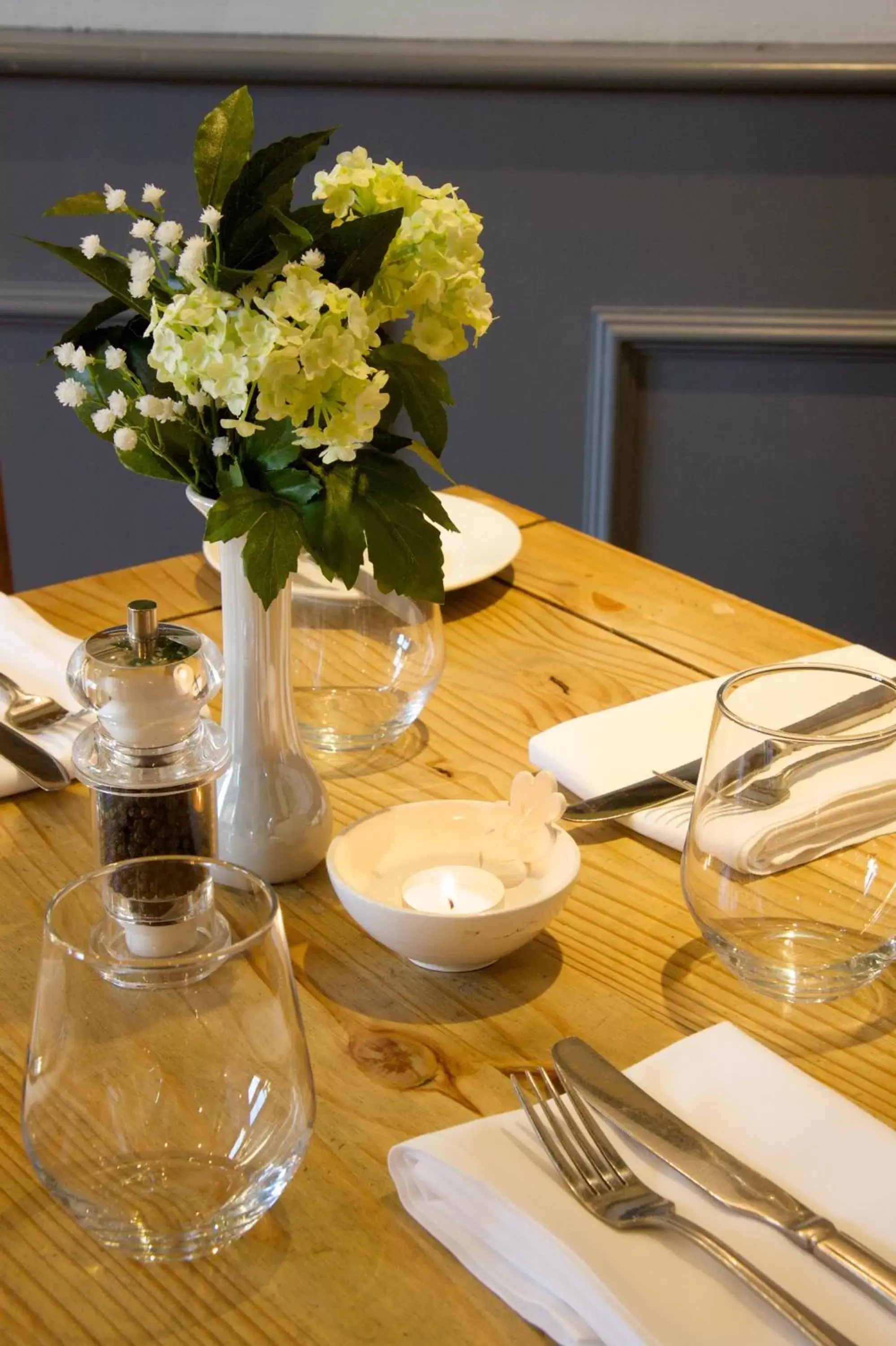 Decorative detail, Restaurant/Places to Eat in The Oak House Hotel